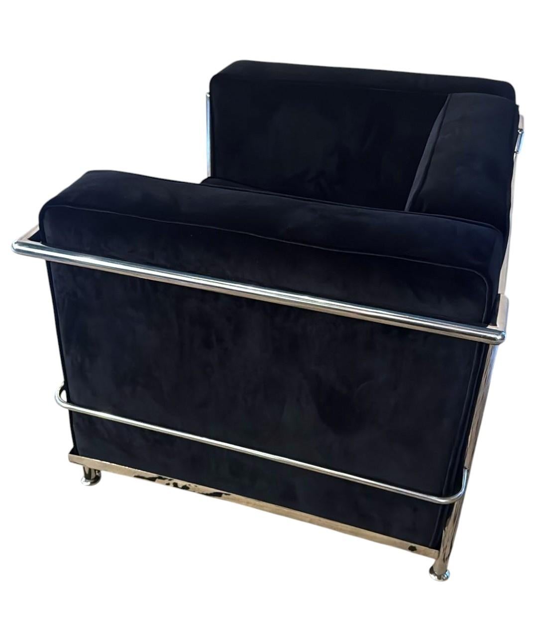 Le Corbusier Style Italian Armchair in Black Velvet with Stainless Steel Frame For Sale 4