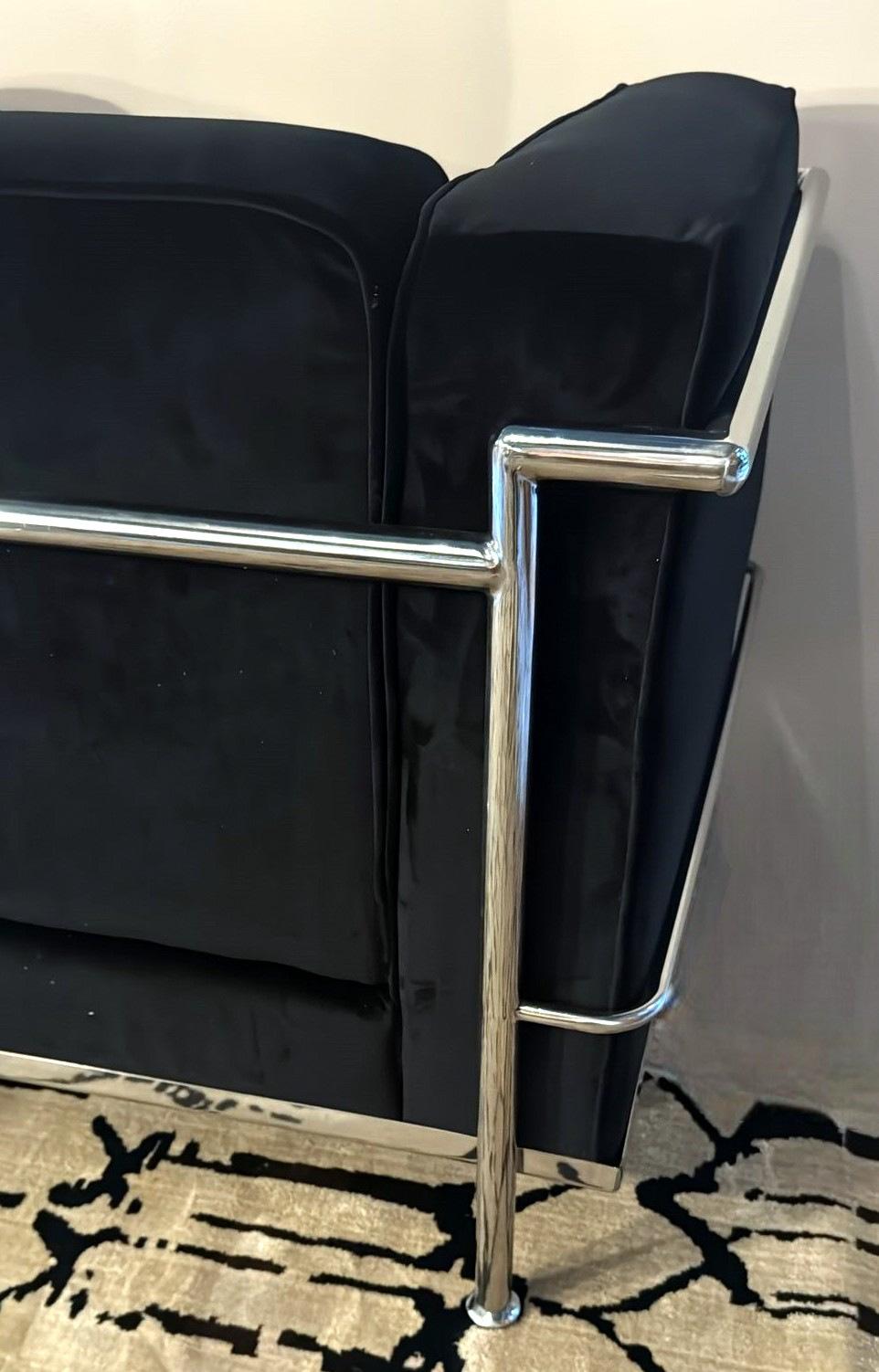 Le Corbusier Style Italian Armchair in Black Velvet with Stainless Steel Frame For Sale 7