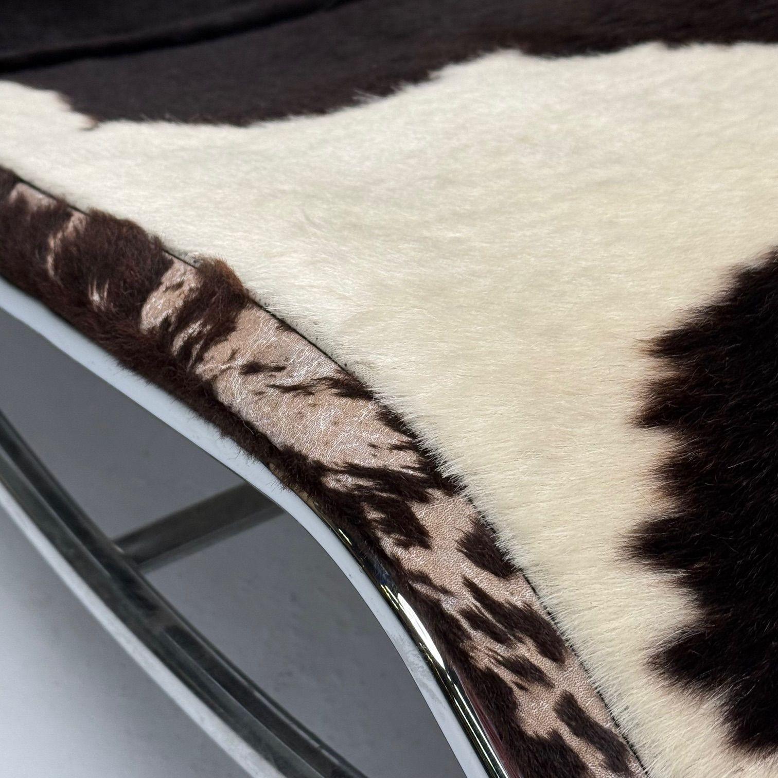 Le Corbusier Style, Mid-Century Modern, Chaise Lounge, Cowhide, Metal, 20th C. 3