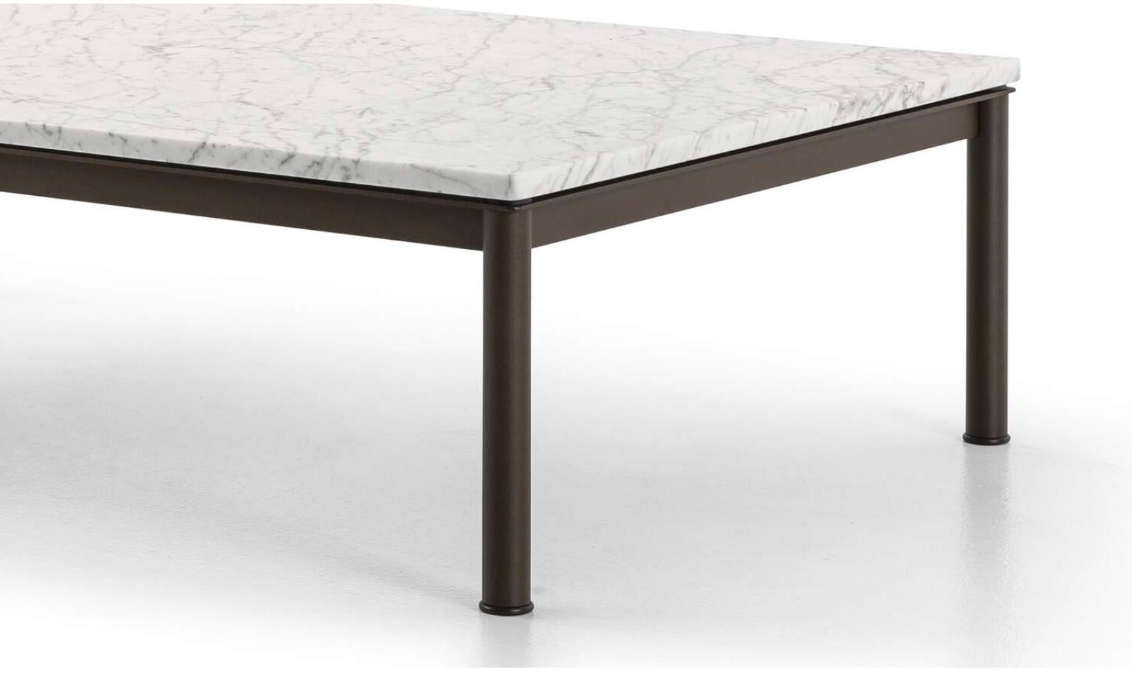 XXIe siècle et contemporain Le Corbusier Table En Tube Basse, Extérieur Pour Cassina en vente