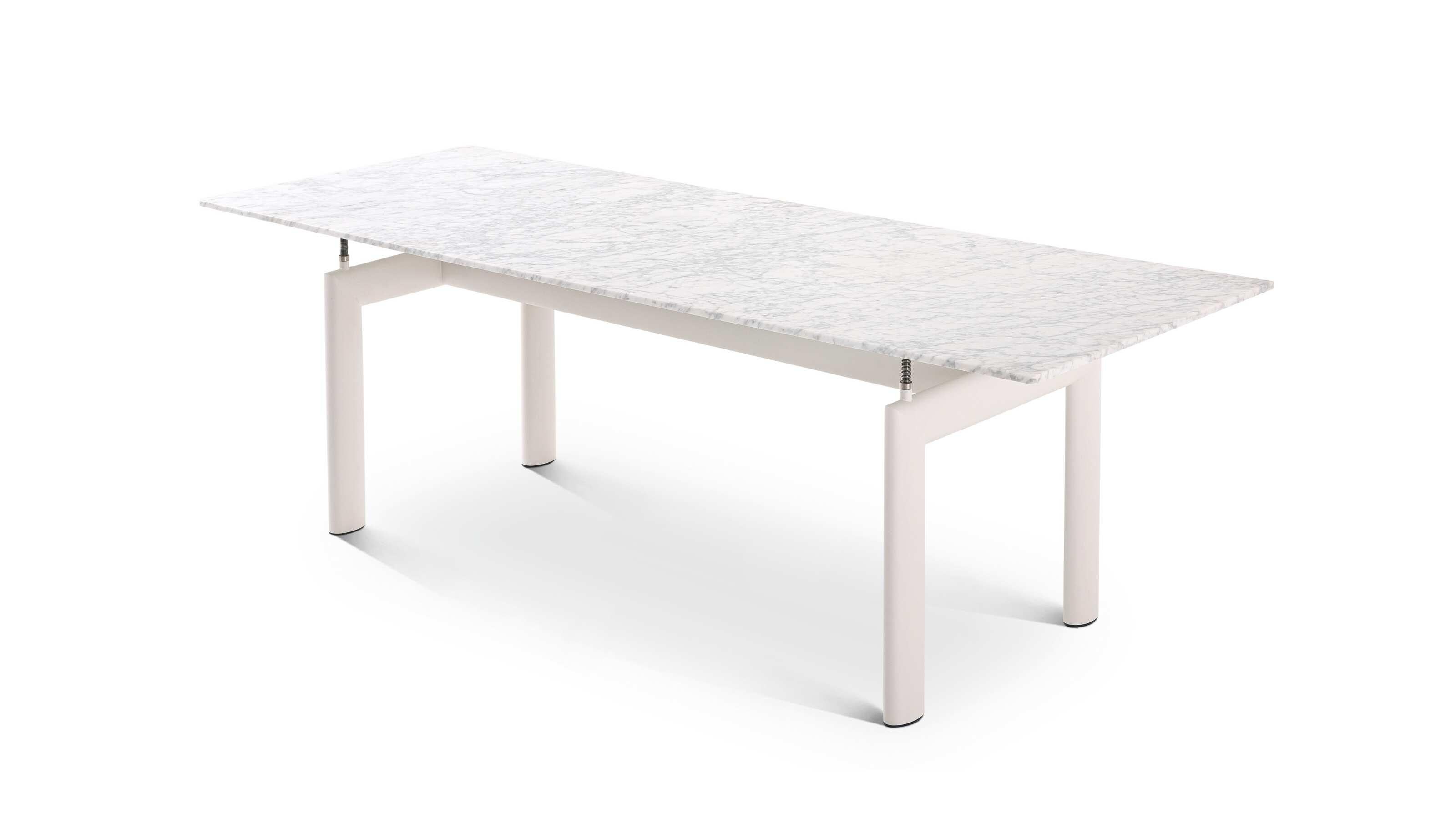 Mid-Century moderno Tavolo da pranzo per esterni Le Corbusier Tube d'Avion per Cassina in vendita