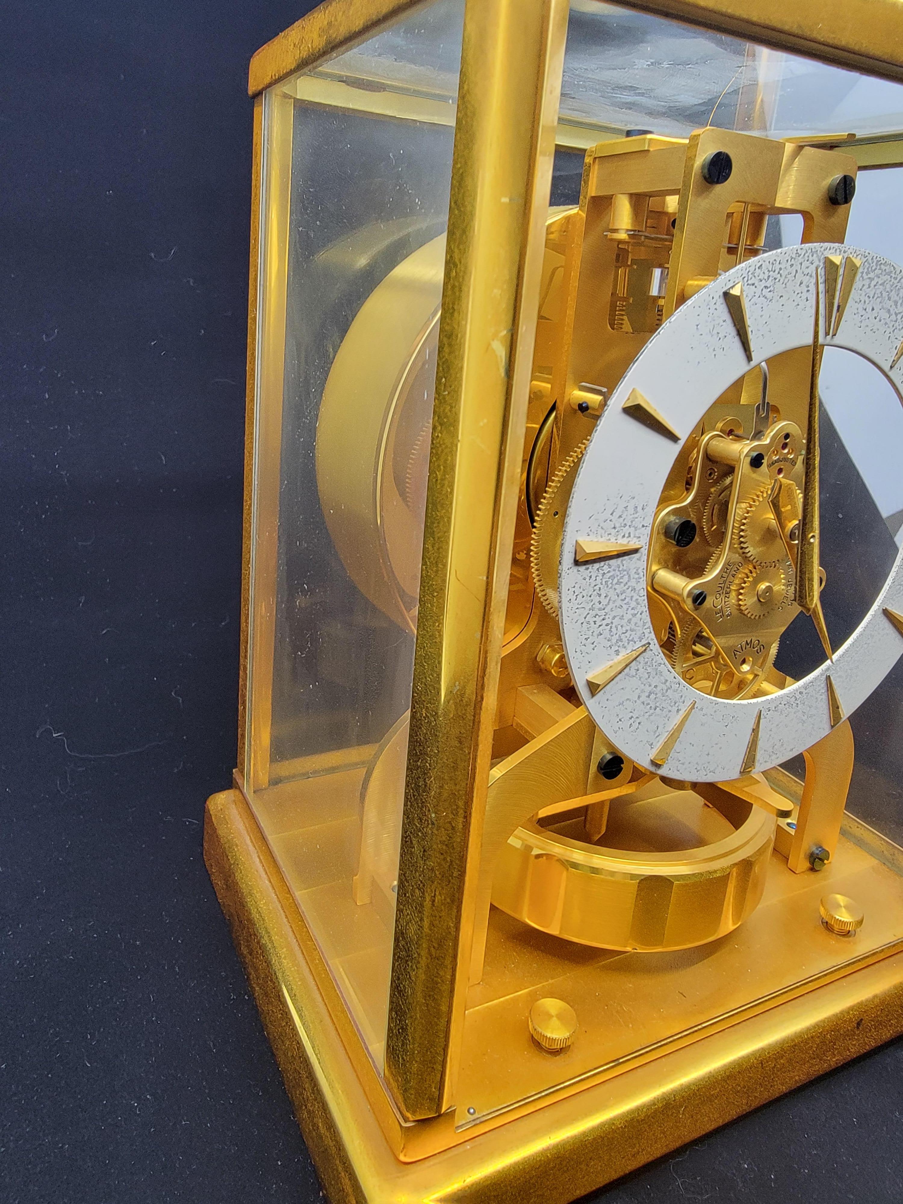 Mid-Century Modern Le Coultre Atlas Clock For Sale