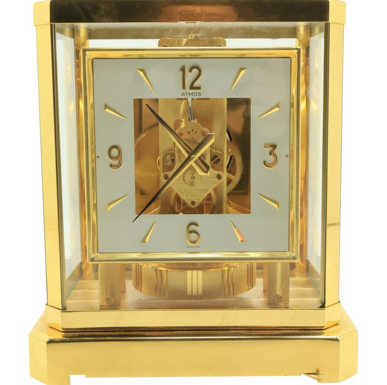 Le Coultre Atmos 15 Jewels Swiss Shelf Clock Brass Case 9.25 in, x 8.25 in. For Sale 13