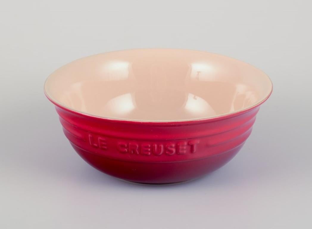 Le Creuset, France. A set of five red stoneware bowls. Hand-glazed.
21st century.
Perfect condition.
Marked.
Large: Diameter 14.7 cm x 6.0 cm.
Small: Diameter 10.2 cm x 4.5 cm.