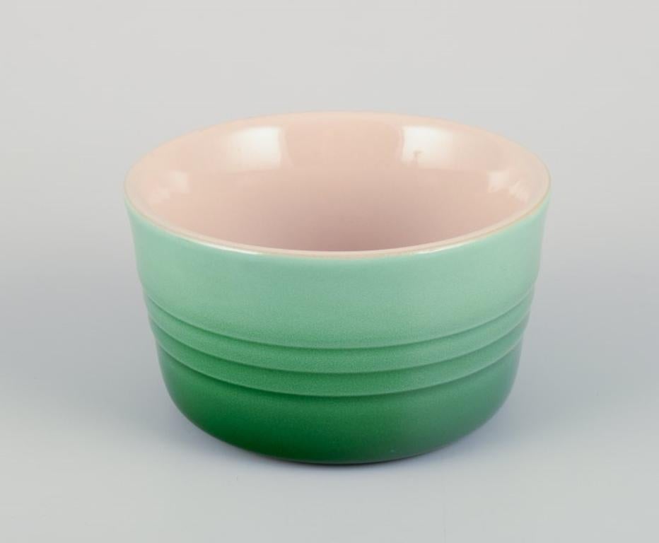 Le Creuset, France. Three green stoneware pie dishes with hand-glazed finish.
21st century.
Perfect condition.
Stamped.
Dimensions: Diameter 9.5 cm x Height 5.5 cm.