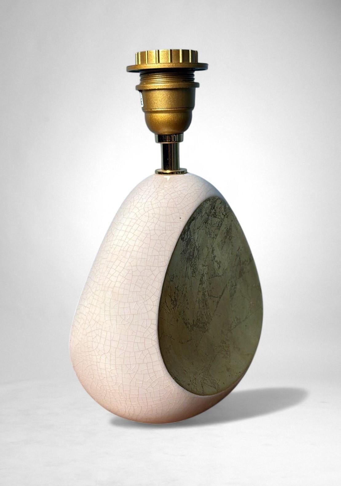 Lampada da tavolo francese Le Dauphin in porcellana smaltata crepata con accenti in foglia d'oro in vendita 8