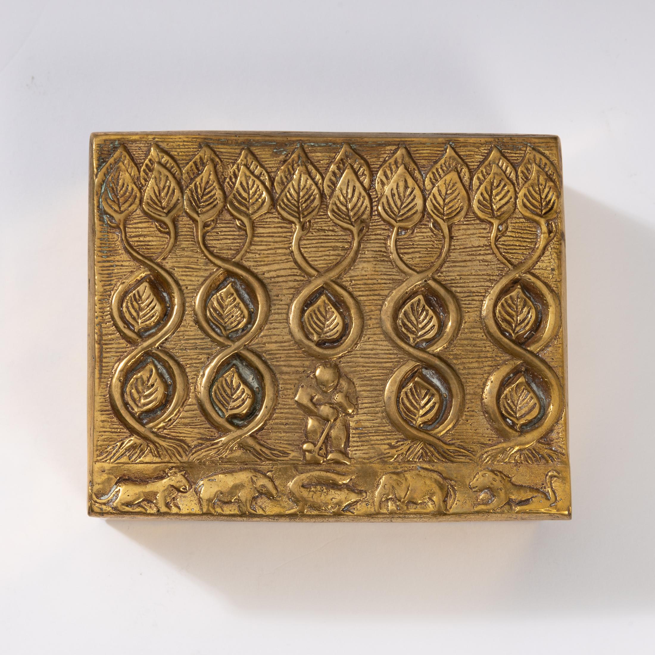 Le défricheur de forêts vierges by Line Vautrin, Gilded Bronze Box, France In Good Condition In Uccle, BE