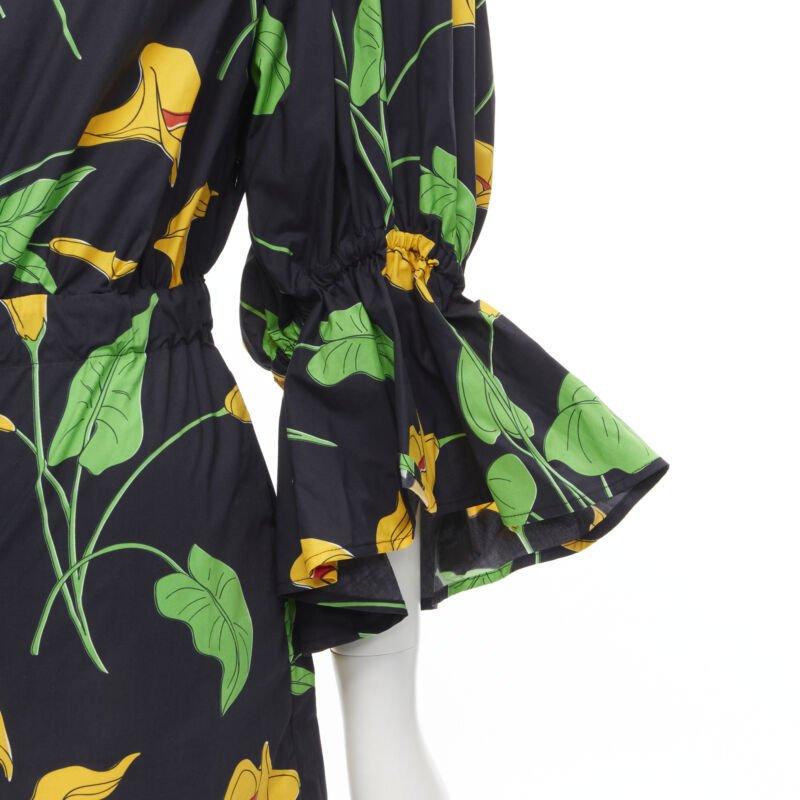 LE DOUBLE J Mantero - Manchette évasée en coton imprimé feuilles noires, vertes et jaunes XS
Référence : AAWC/A00071
Marque : Le Double J
Collectional : Avec Mantero
Matériau : Coton
Couleur : Noir, Jaune
Motif : Abstrait
Fermeture :