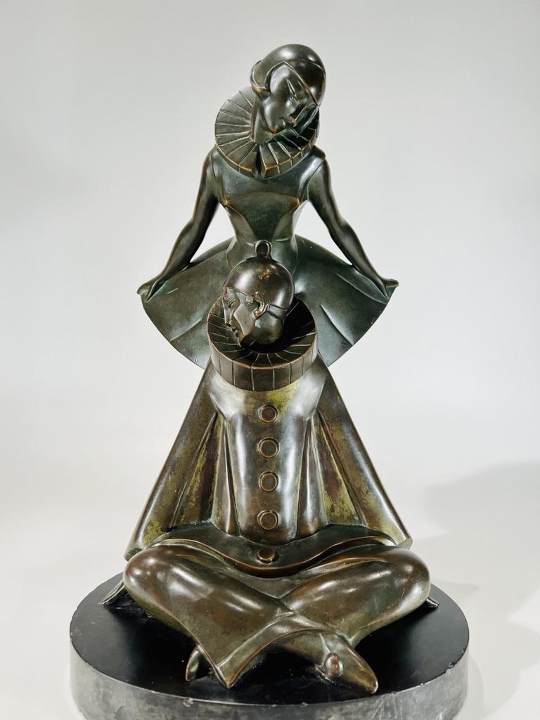 Le Faguays bronze Art Déco Perroquet et Columbine signé en vente 3