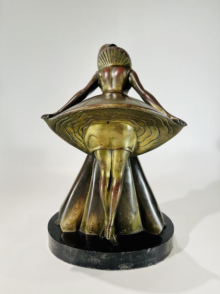 Français Le Faguays bronze Art Déco Perroquet et Columbine signé en vente