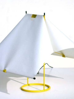 Lampada da tavolo gialla "Le Falene" De Martini by Arteluce 1980s Italian Design