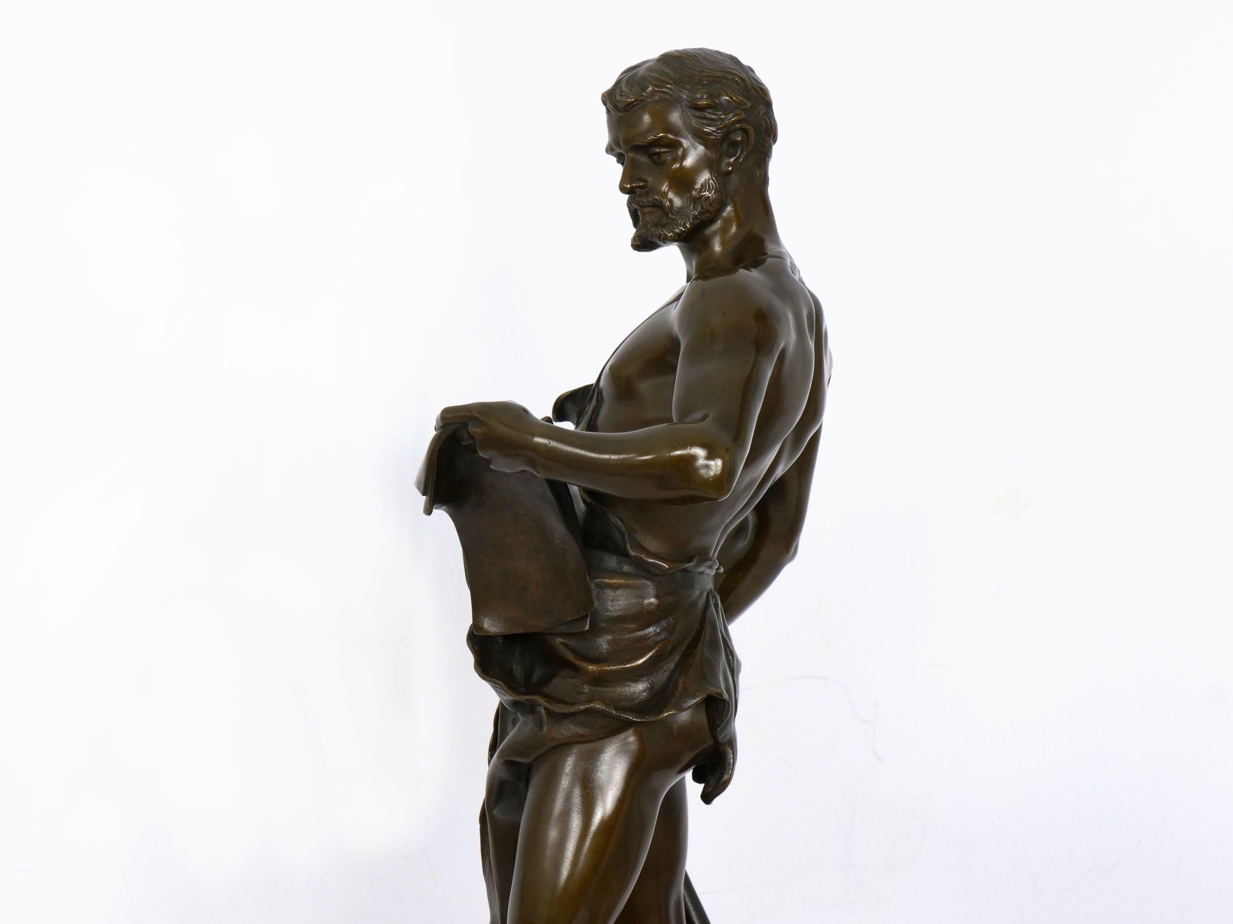 Sculpture française en bronze de forgeron représentant un forgeron par Jean-Baptiste Germain 7