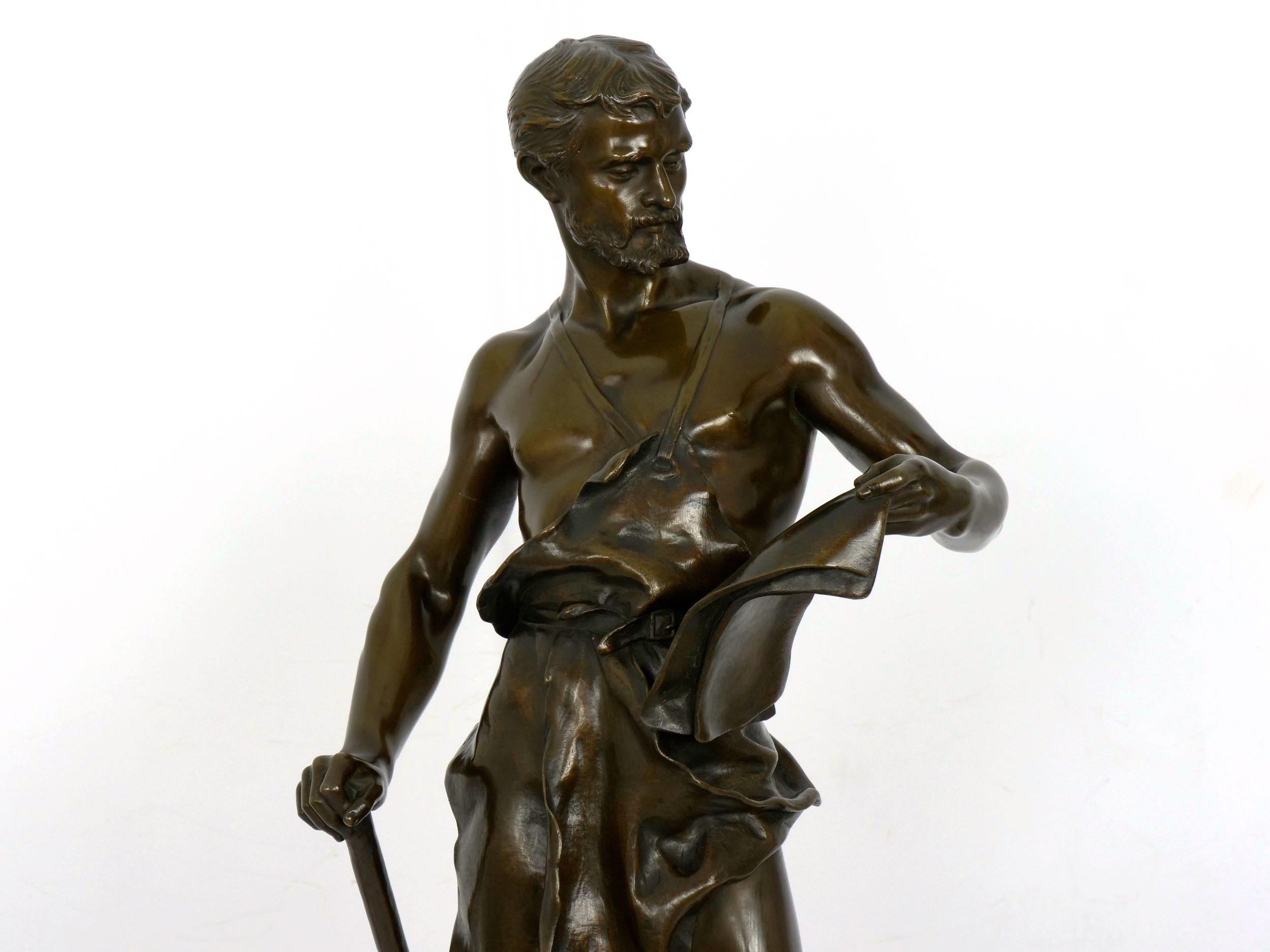 Sculpture française en bronze de forgeron représentant un forgeron par Jean-Baptiste Germain 1