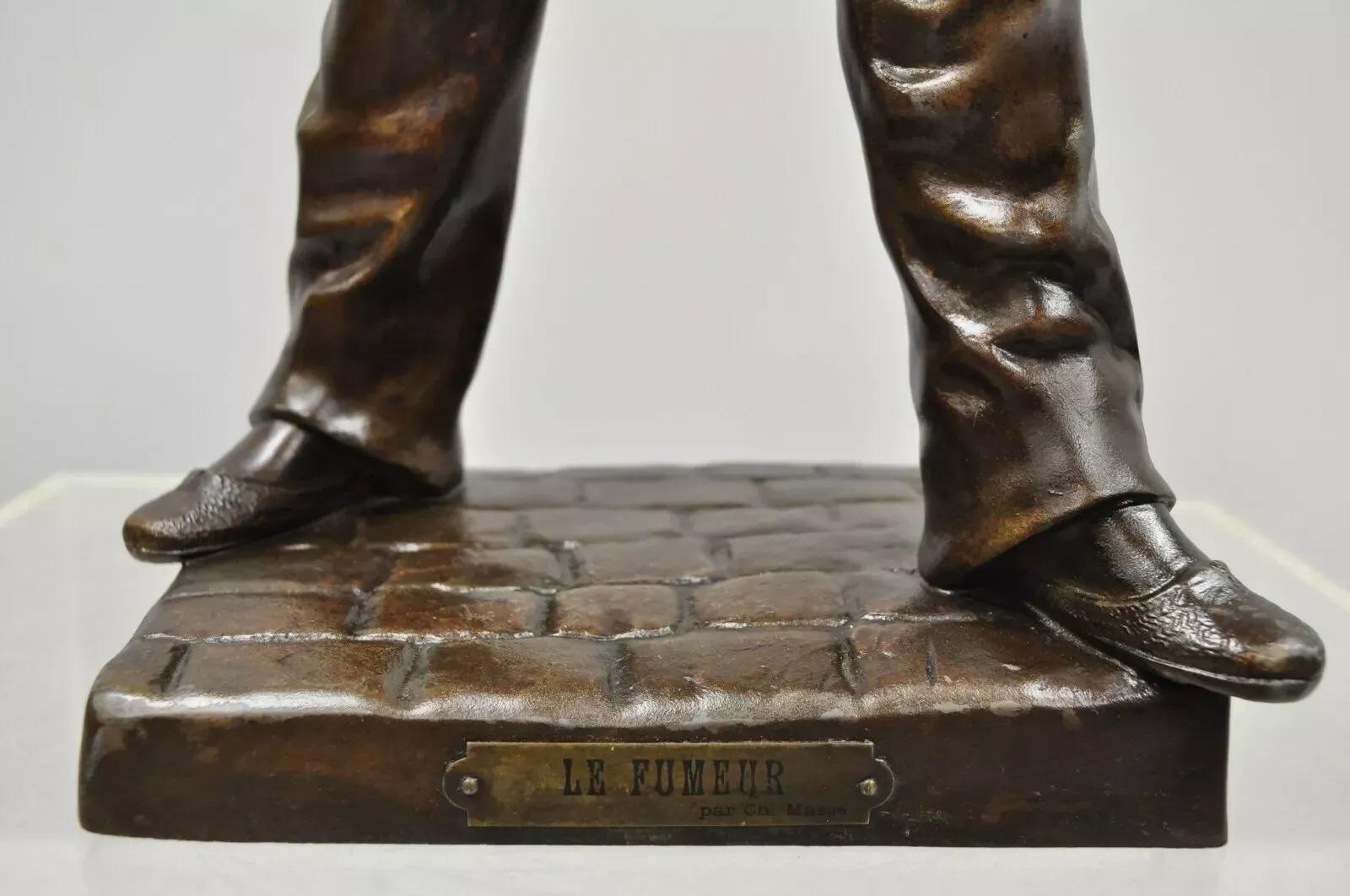 Le Fumeur Escultura francesa de escultura de helio de hombre joven fumando de Charles Masse en Bueno estado para la venta en Philadelphia, PA