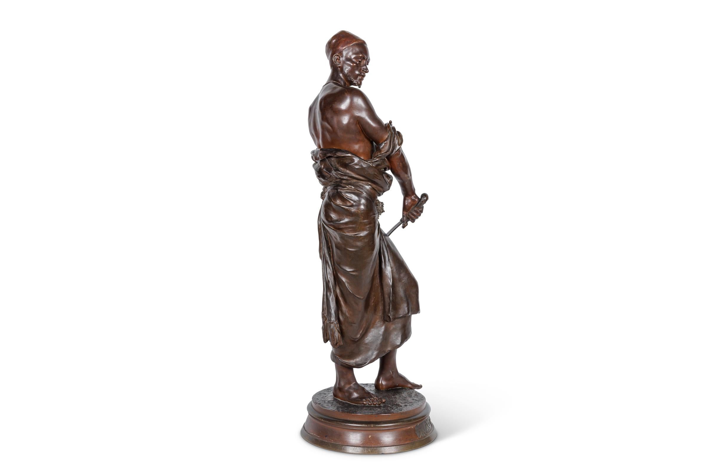 Bronzo Le Garde Du Harem, una monumentale scultura orientale in bronzo di G. Coudray in vendita
