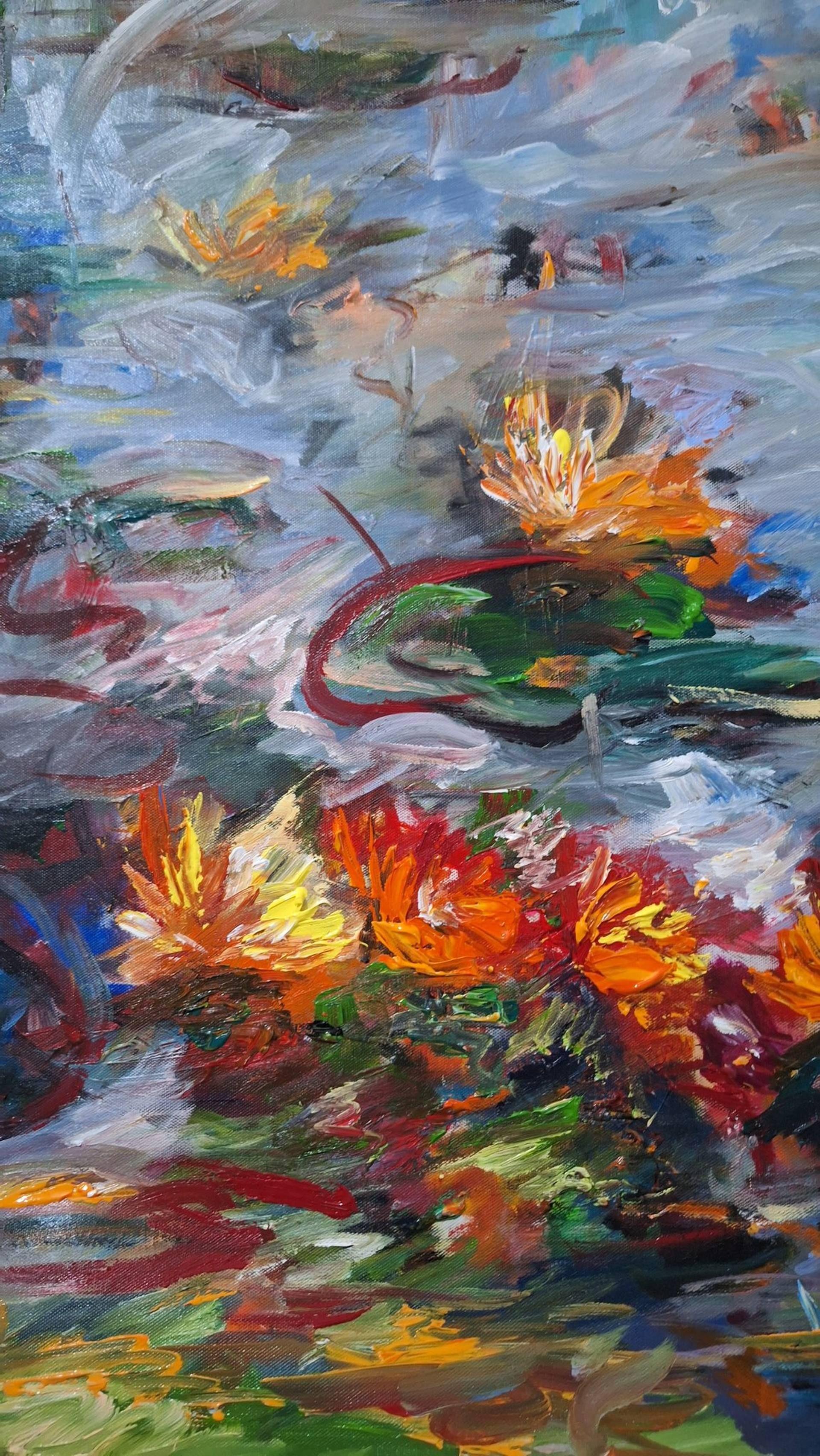 Die Künstlerin träumt von einem Herbst mit blühenden Blumen im Herbst, dem pulsierenden Treiben, das sich mit dem Chaos vermischt und eine Szene mit orangefarbenen, blaugrauen Farben schafft. Gelb ist wie ein Chor, der seine Schönheit zur Schau