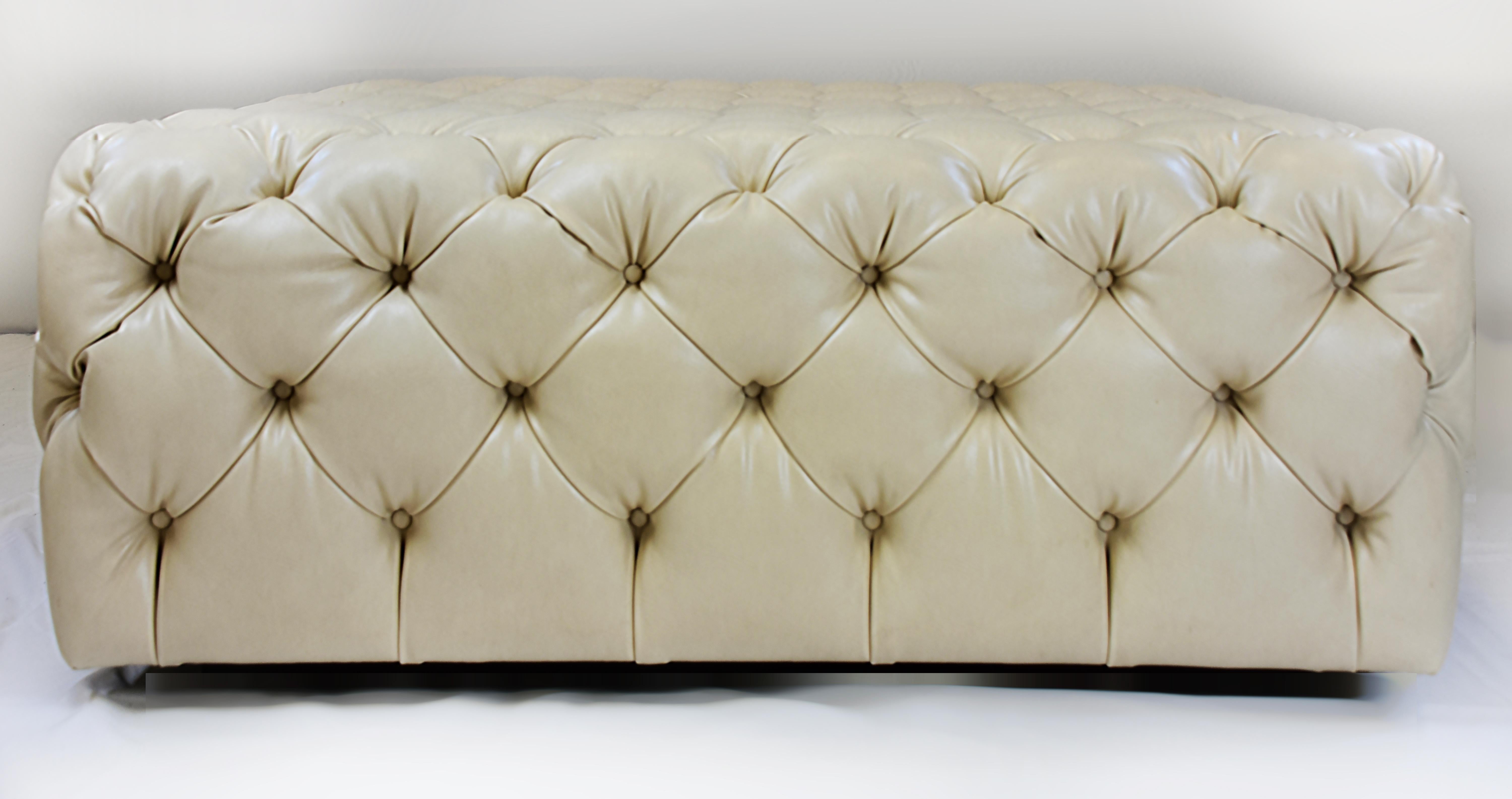 Le Jeune Upholstery Bristol Tufted Leather Coffee Table  Floor Model

Offered for sale is a Le Jeune Upholstery BRISTOL diamond tufted leather coffee table floor model. This is a traditionally upholstered diamond tufted cocktail table using