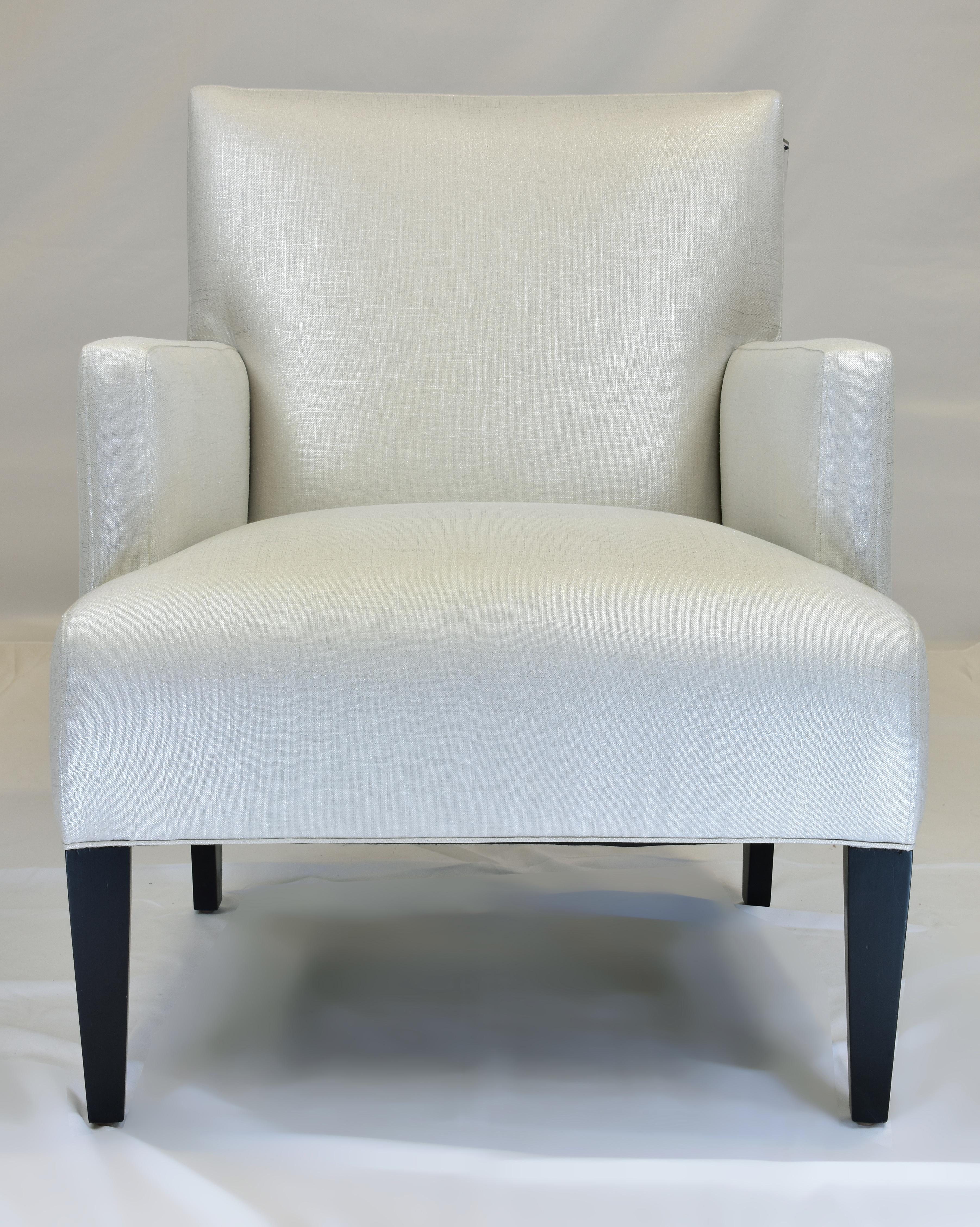 Le Jeune Upholstery Jasmine Armchair Showroom Model

Offered for sale is a Le Jeune Upholstery Jasmine C21.923 Chair showroom model. The chair has a medium-scaled frame with a modern design that blends well with most decorations. The arms are boxed