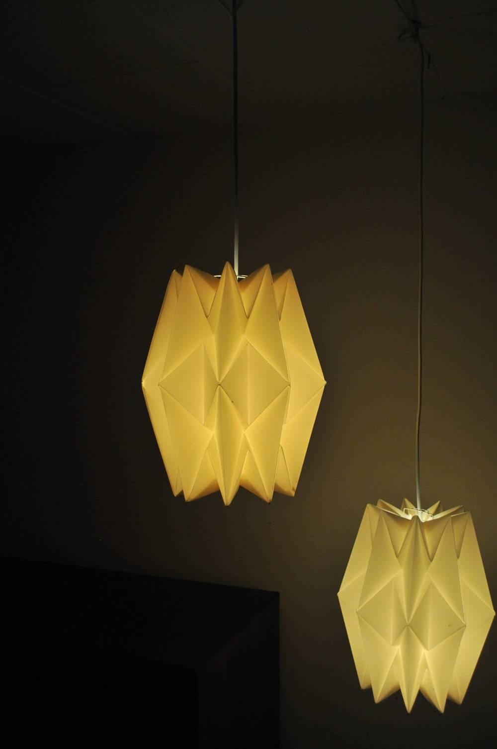 Le Klint Hand-Pleated Hanging Lamp by Peter Hvidt & Orla Mølgaard-Nielsen For Sale 4