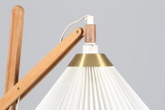 Le Klint Oak Floor Lamp Model 325, Made in Denmark by Vilhelm Wohlert