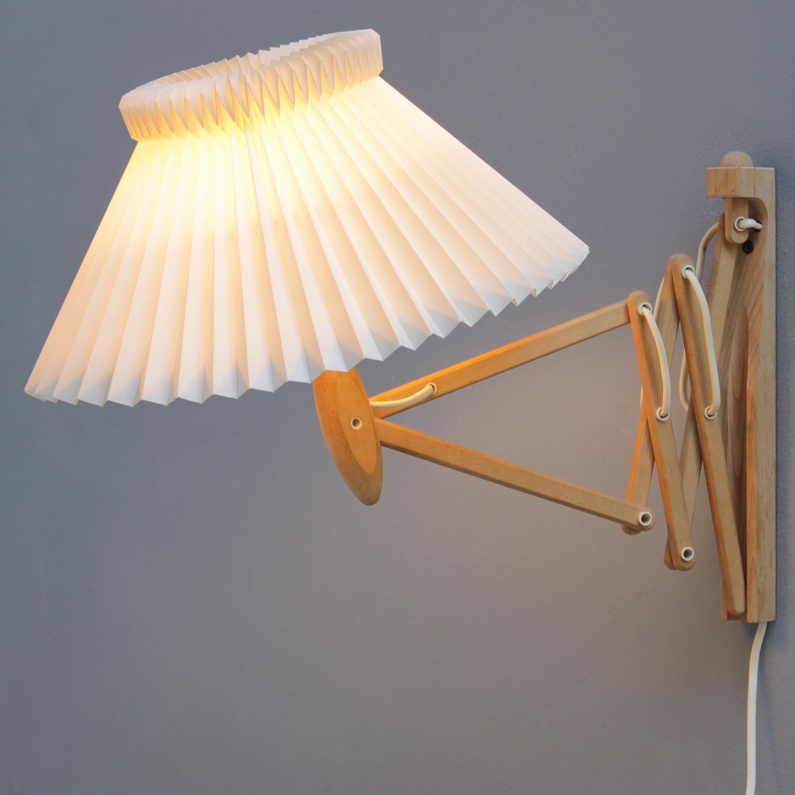 le klint scissor lamp