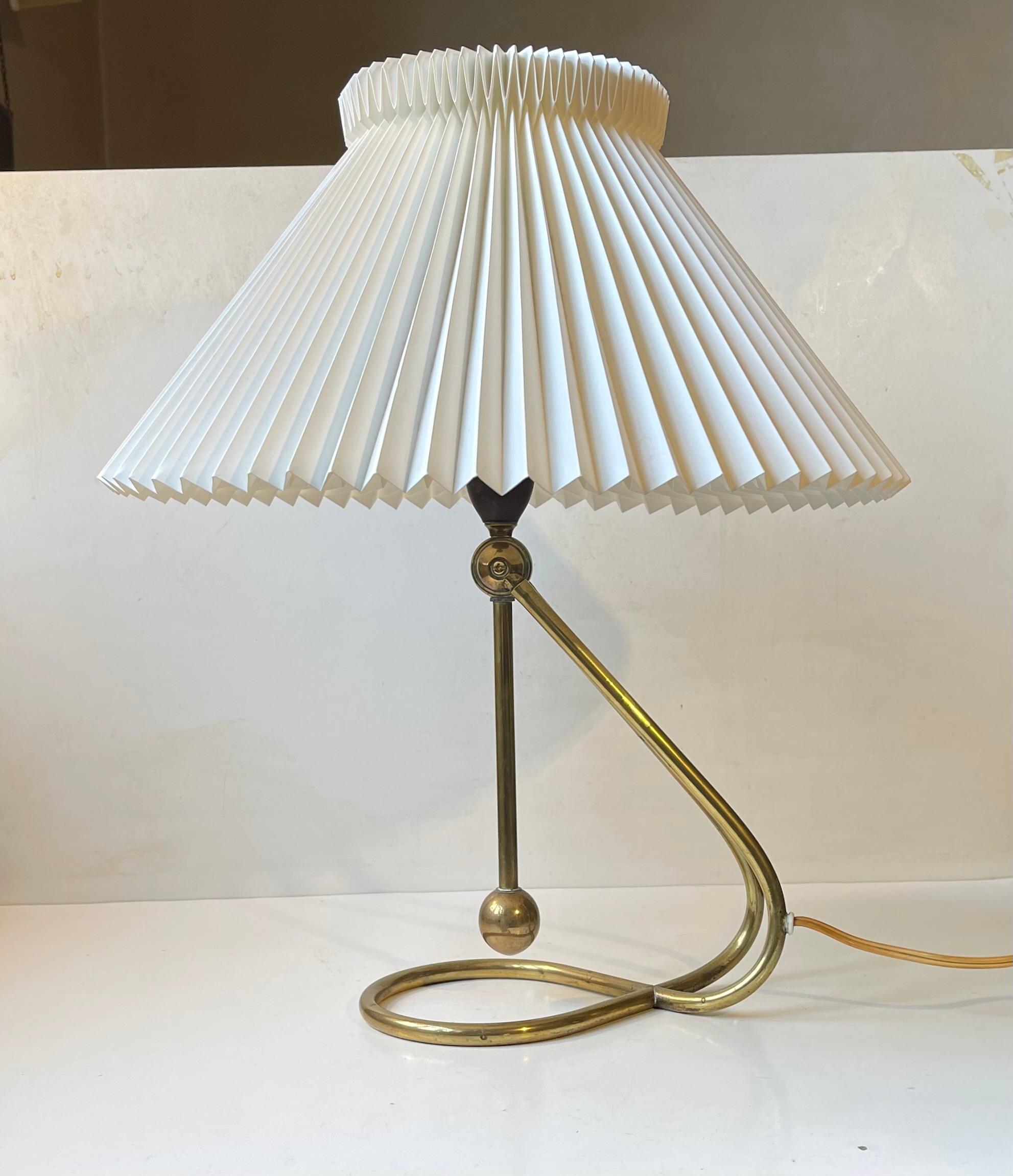 Danish Le Klint - Vintage Adjustable Brass Table or Wall Lamp, 1950s For Sale