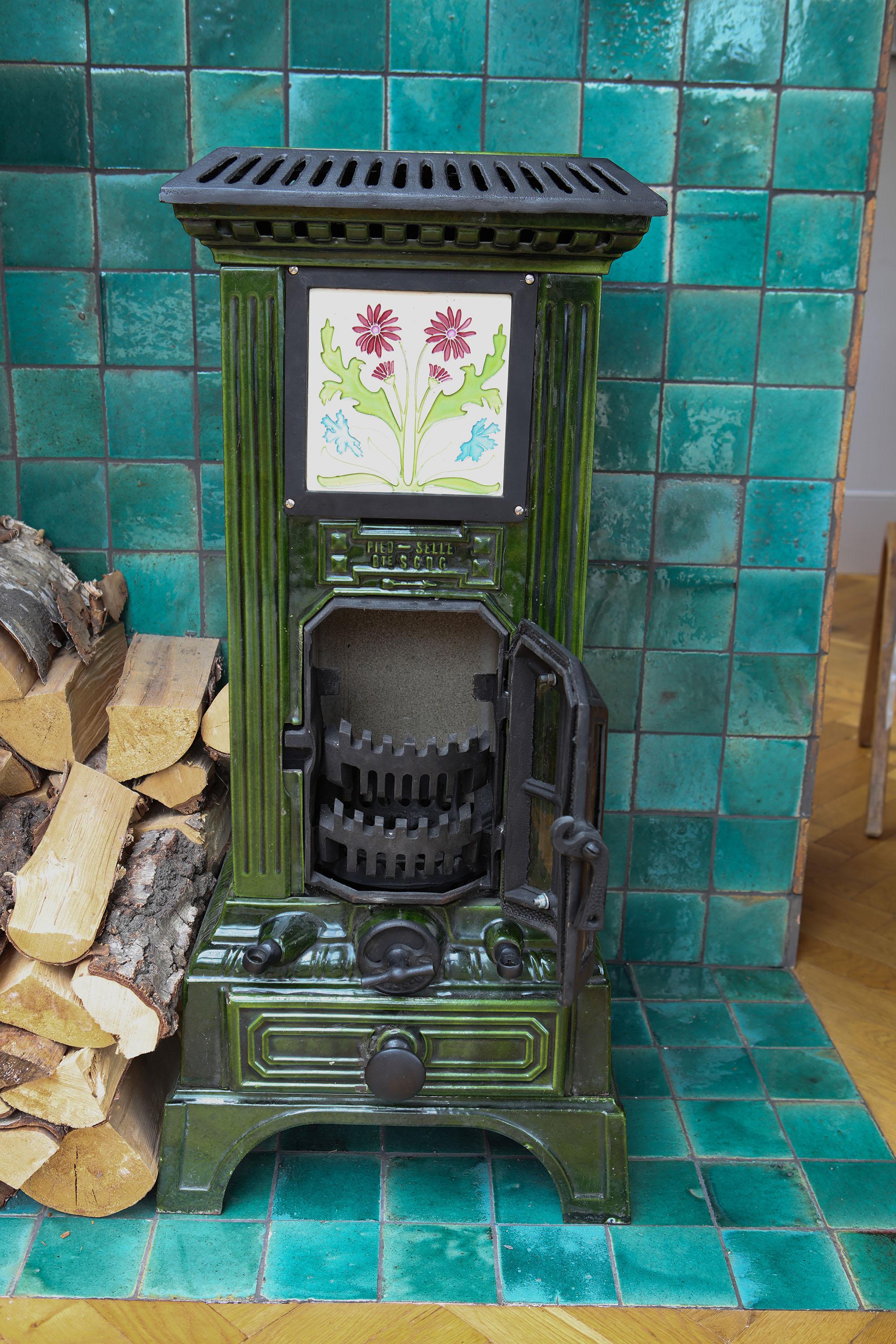 cast iron antique stove