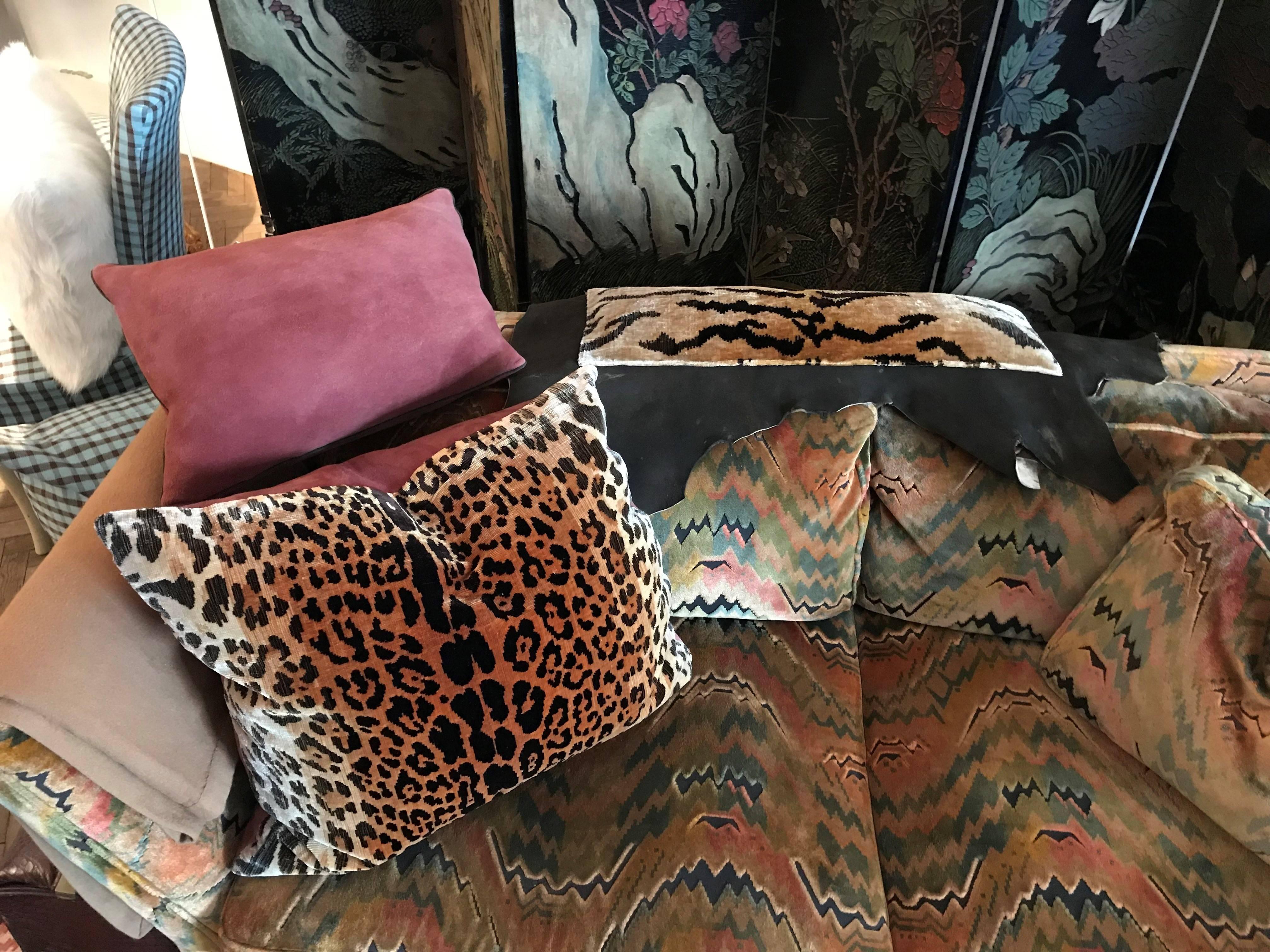Le Manach silk velvet and suede upholstered pillow. One of a kind. 

The Maison Le Manach was founded in 1829 and is celebrating two centuries of textile creation. Le Manach is one of the last French Maisons that can reproduce thanks to its