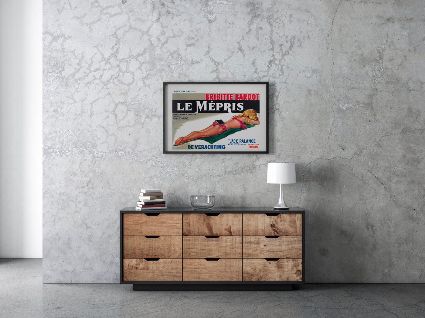 Magnifique affiche de film belge de première année pour le classique de la Nouvelle Vague de Jean-Luc Godard, Le Mepris (aka Contempt), avec Brigitte Bardot, Jack Palance et Michel Piccoli.

Une belle affiche en excellent état.

Cette affiche de