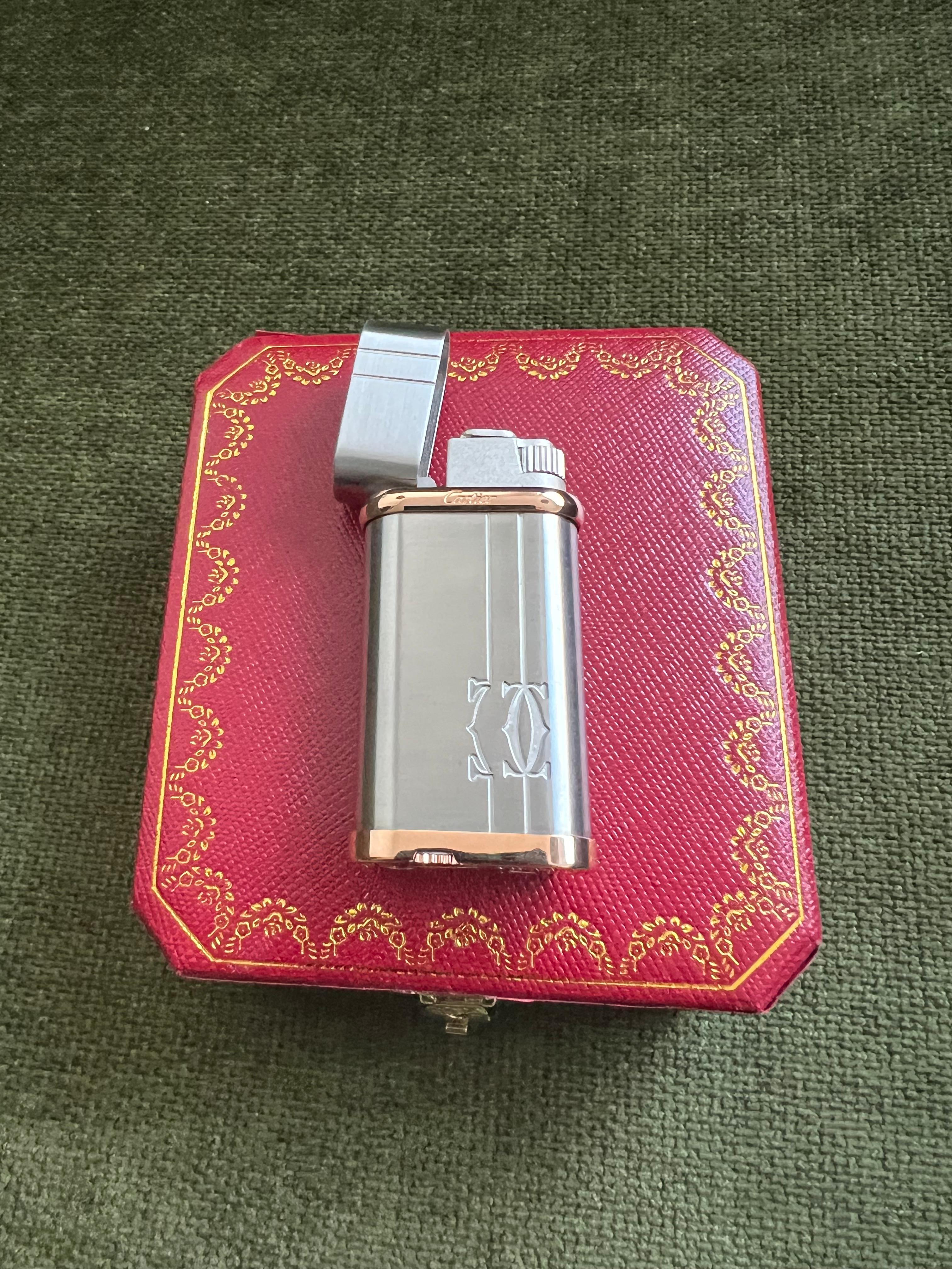 Le Must De Cartier Logo Gold & Palladium Lighter In Original Cartier Case For Sale 1