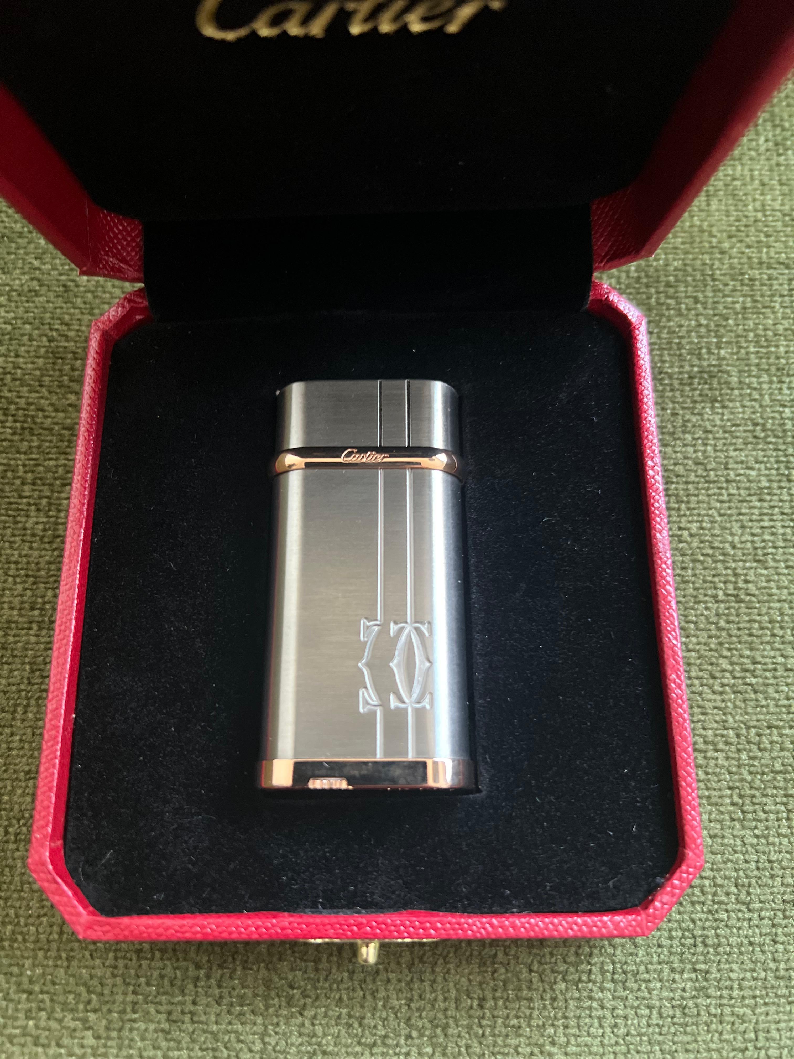 Le Must De Cartier Logo Gold & Palladium Lighter In Original Cartier Case For Sale 4
