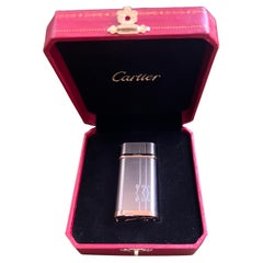 Le Must De Cartier Logo Briquet en or et palladium dans l'étui d'origine de Cartier