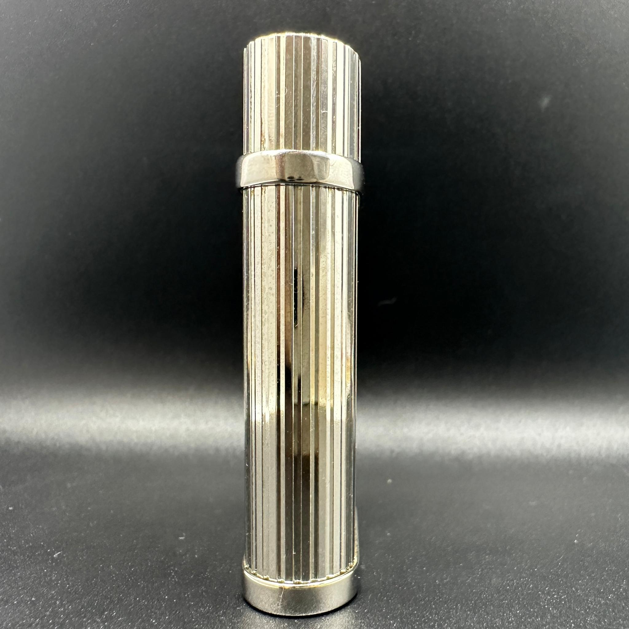 Le Must De Cartier Retro 80s Vintage Polished Silver & Platinum Lighter In Excellent Condition In New York, NY
