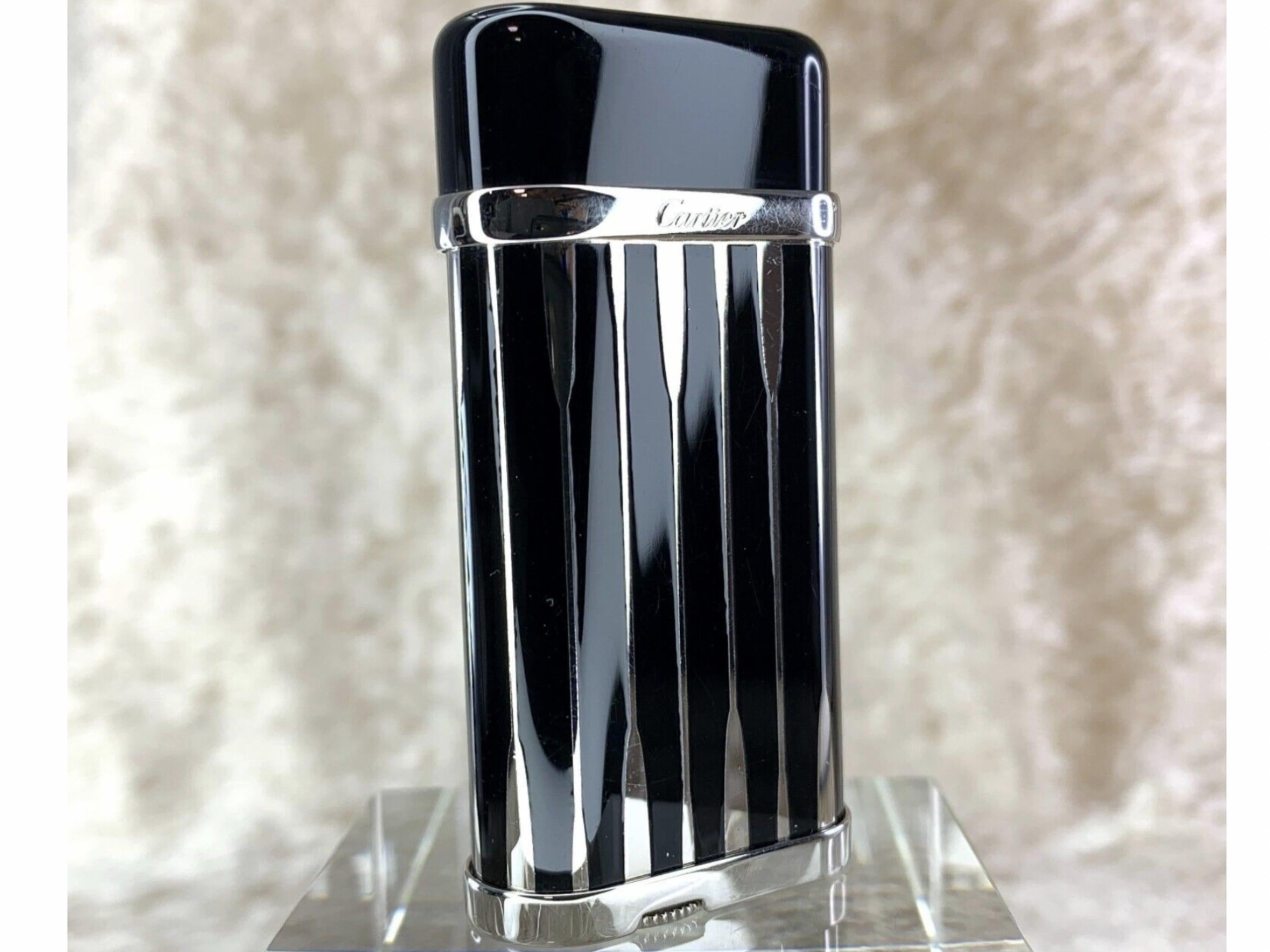 “Le Must de Cartier” Very Rare Backgammon Black & Silver Lighter With Case  In Excellent Condition In New York, NY