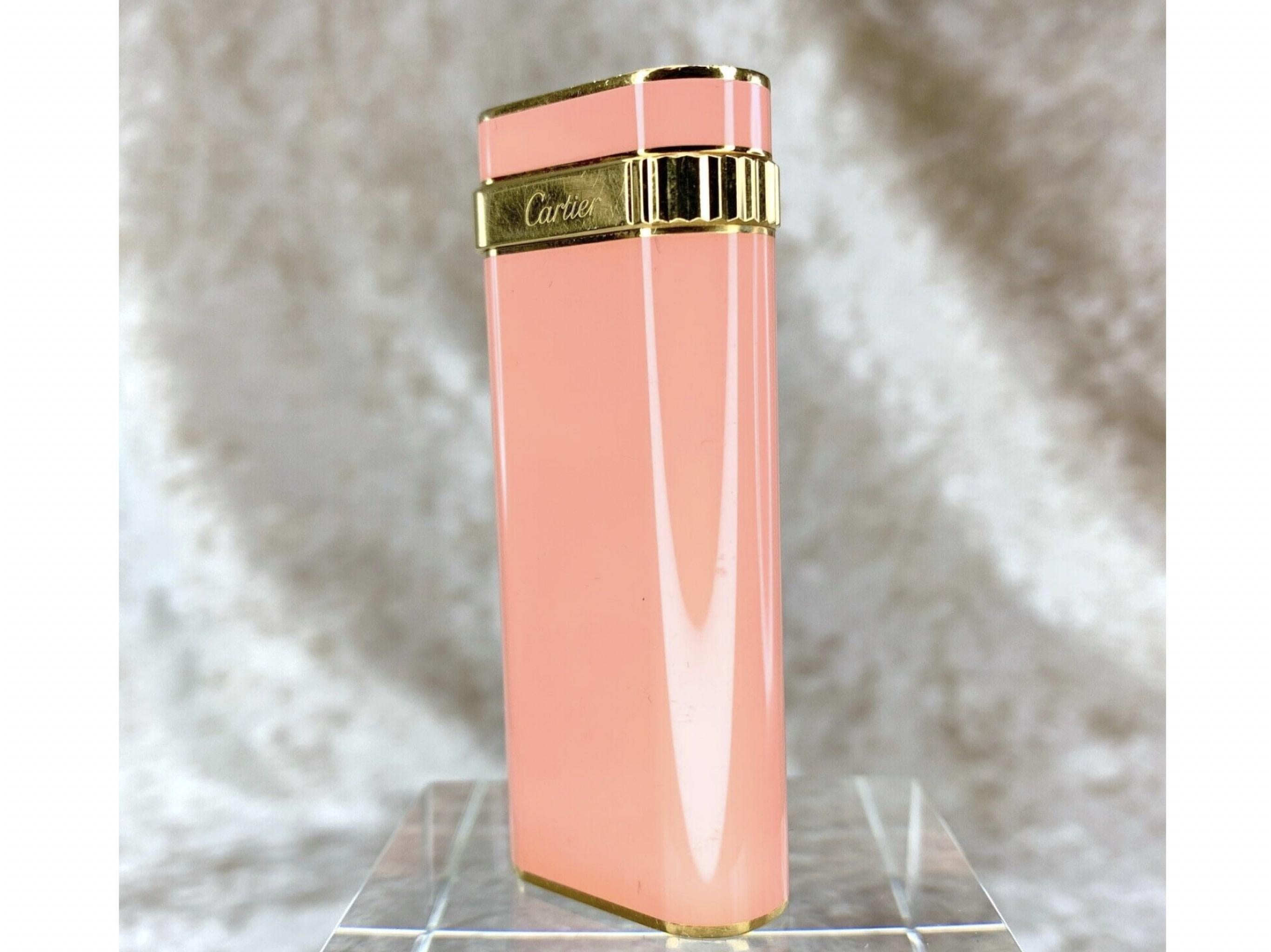 Le Must de Cartier, Very Rare, Candy Pink Lacquer & Gold Lighter 2