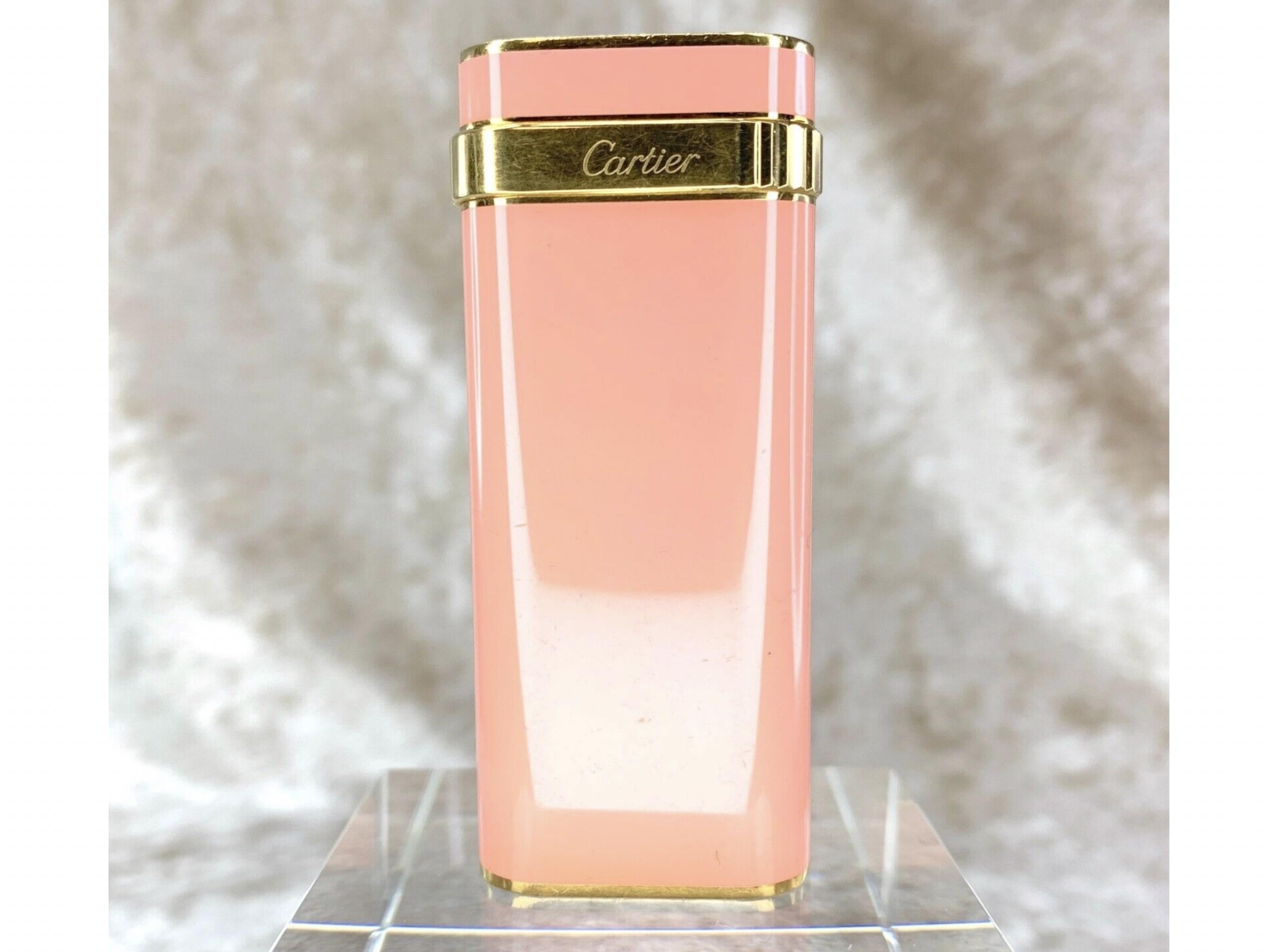 Le Must de Cartier, Very Rare, Candy Pink Lacquer & Gold Lighter 3