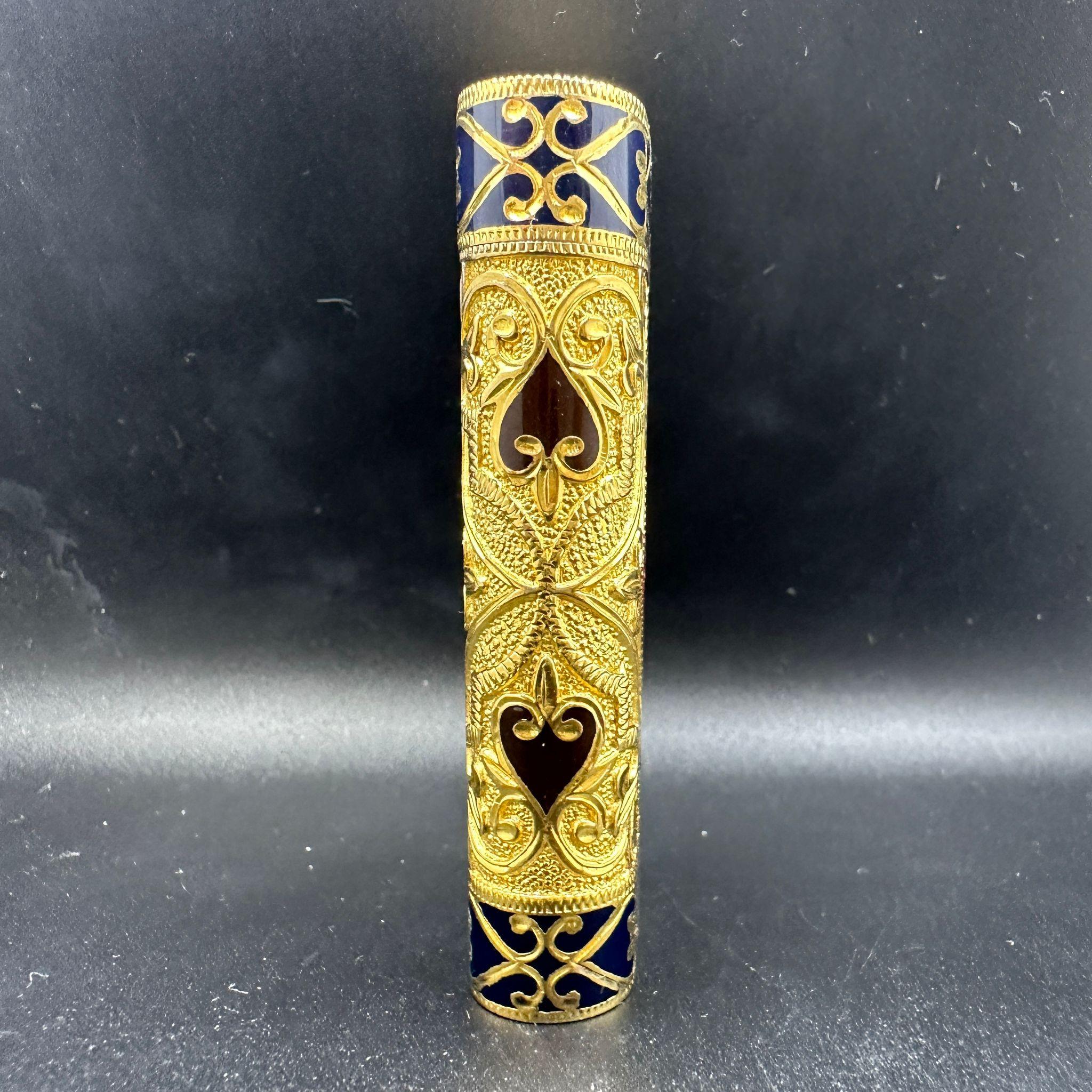 Women's or Men's Le Must de Cartier Very Rare Royking Lighter, 18k Gold Plated & ‘Enamel Inlay 