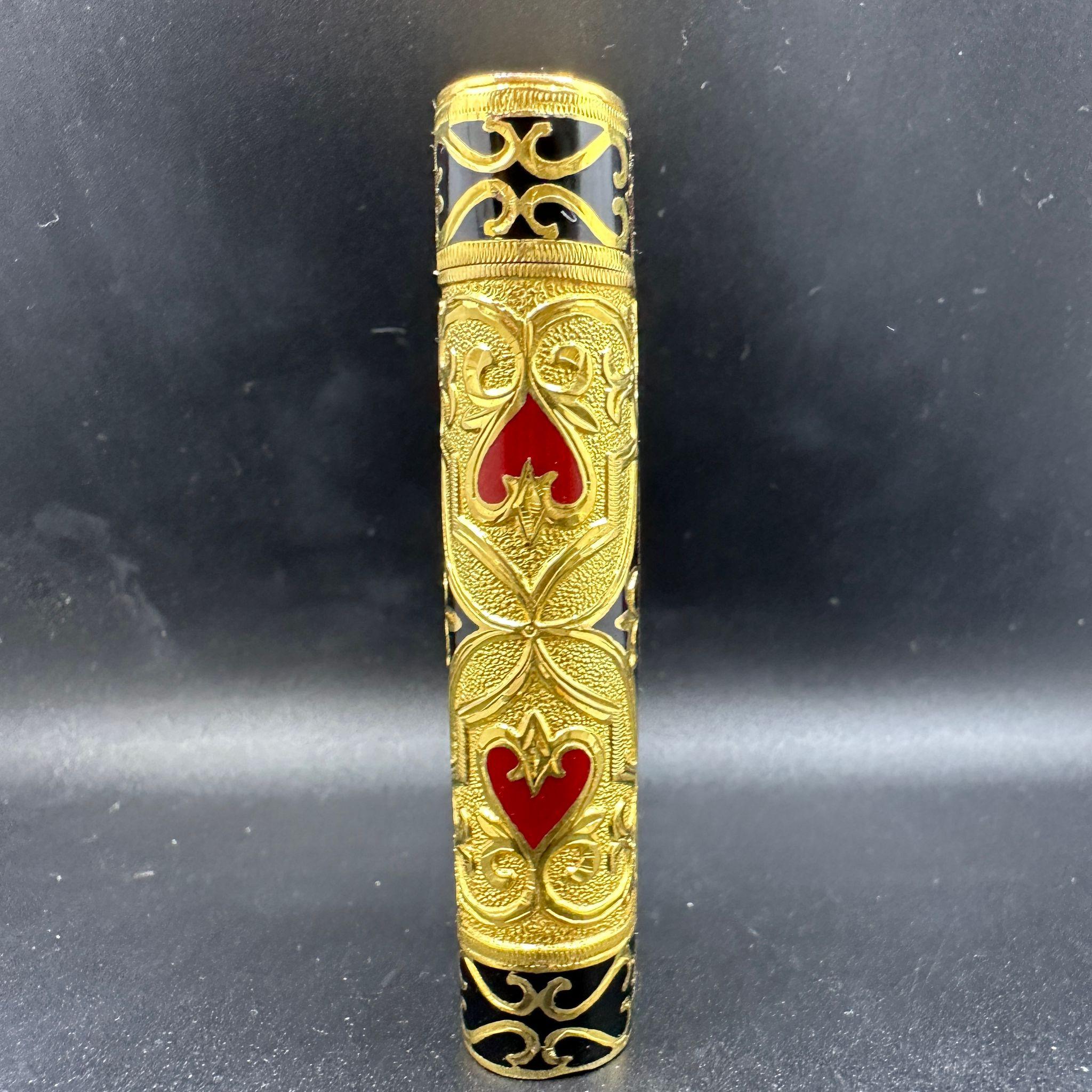 Le Must de Cartier Very Rare Royking Lighter, 18k Gold Plating & Lacquer In New Condition In New York, NY
