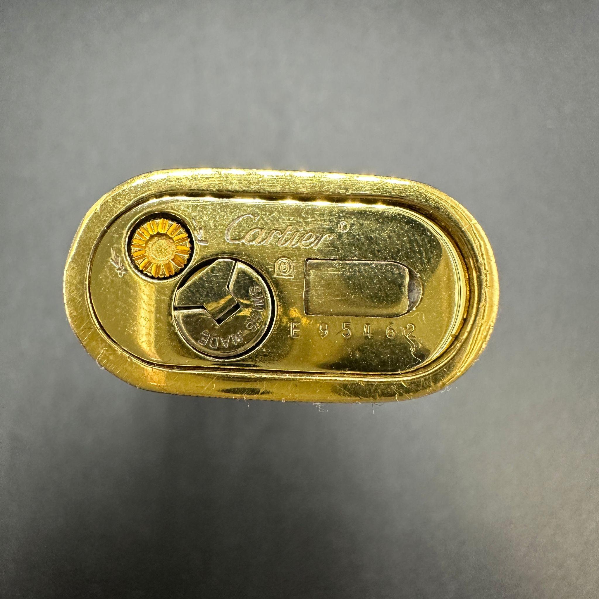 Women's or Men's Le Must de Cartier Very Rare Royking Lighter, 18k Gold Plating & Lacquer