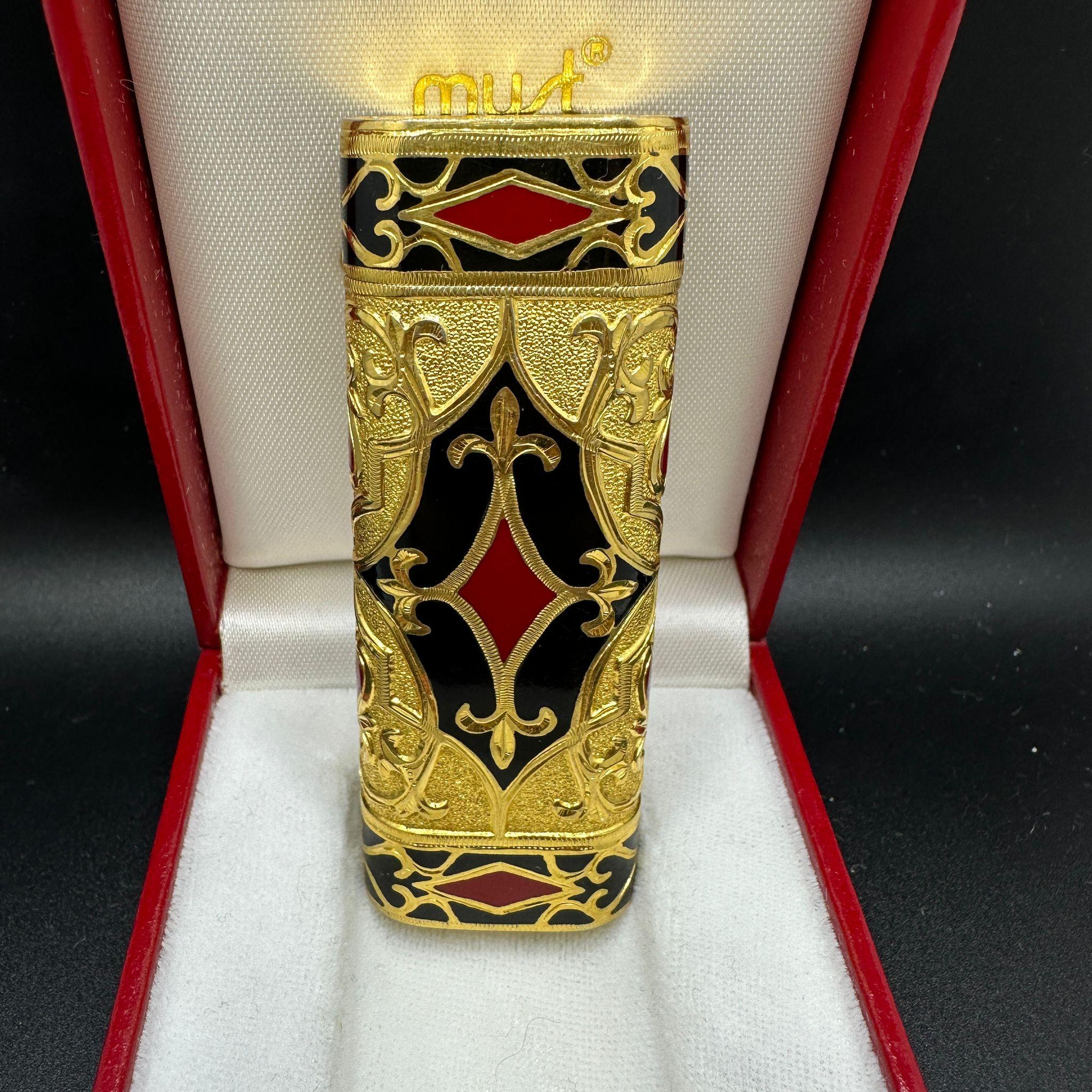 Le Must de Cartier Very Rare Royking Lighter, 18k Gold Plating & Lacquer 1