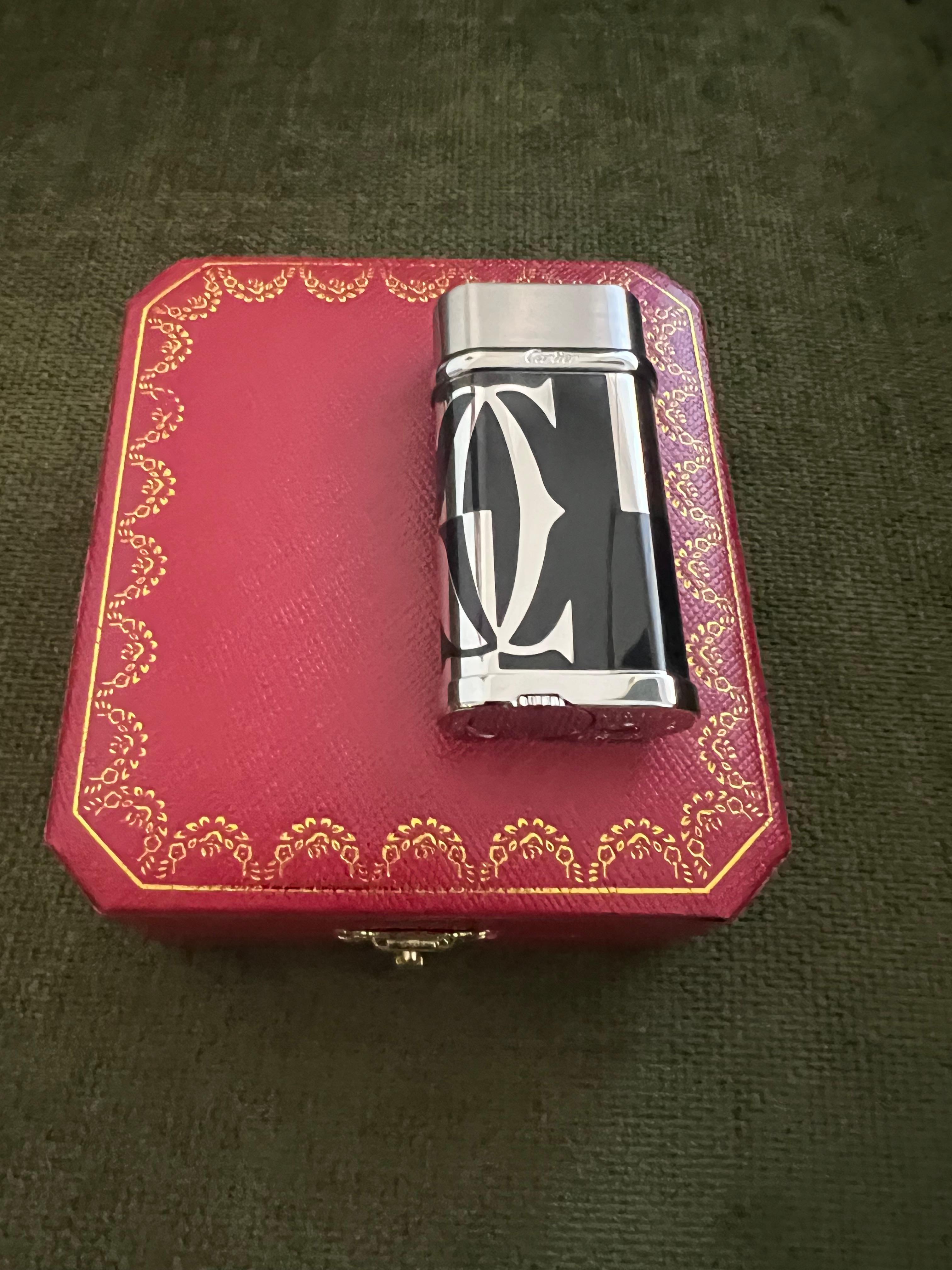 Le Must de Cartier Vintage Rare Cartier Lighter Black Enamel Logo Motif Circa 90 For Sale 7