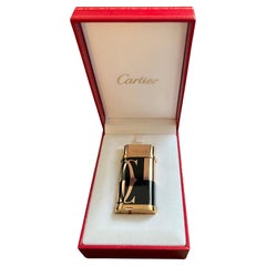Vintage “Le Must the Cartier” Paris Logotype Yellow Gold and Black Lacquer Lighter