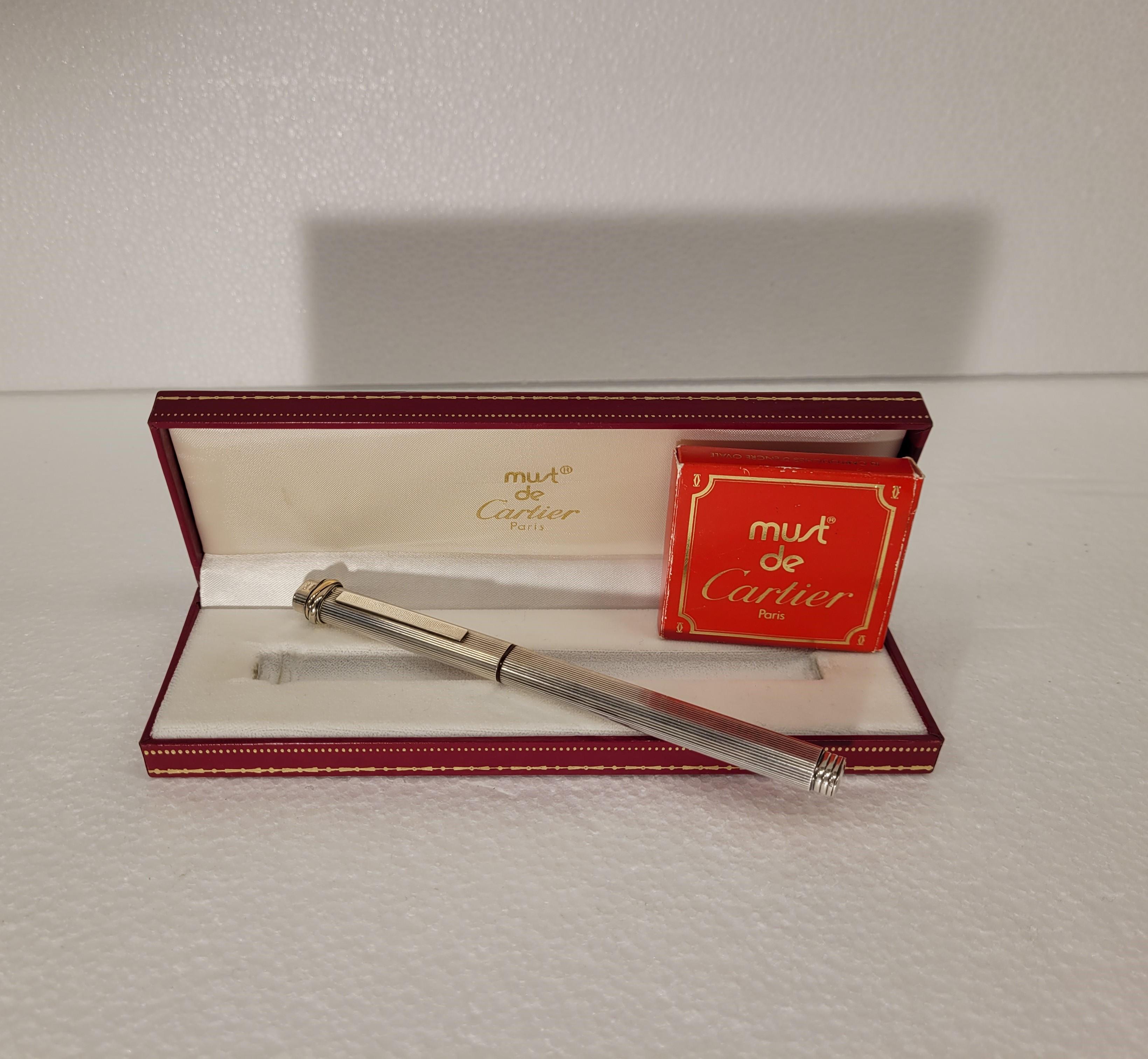 Women's or Men's Le Must Vendome Trinity fountain Silver pen, Cartier, 90’s – France For Sale