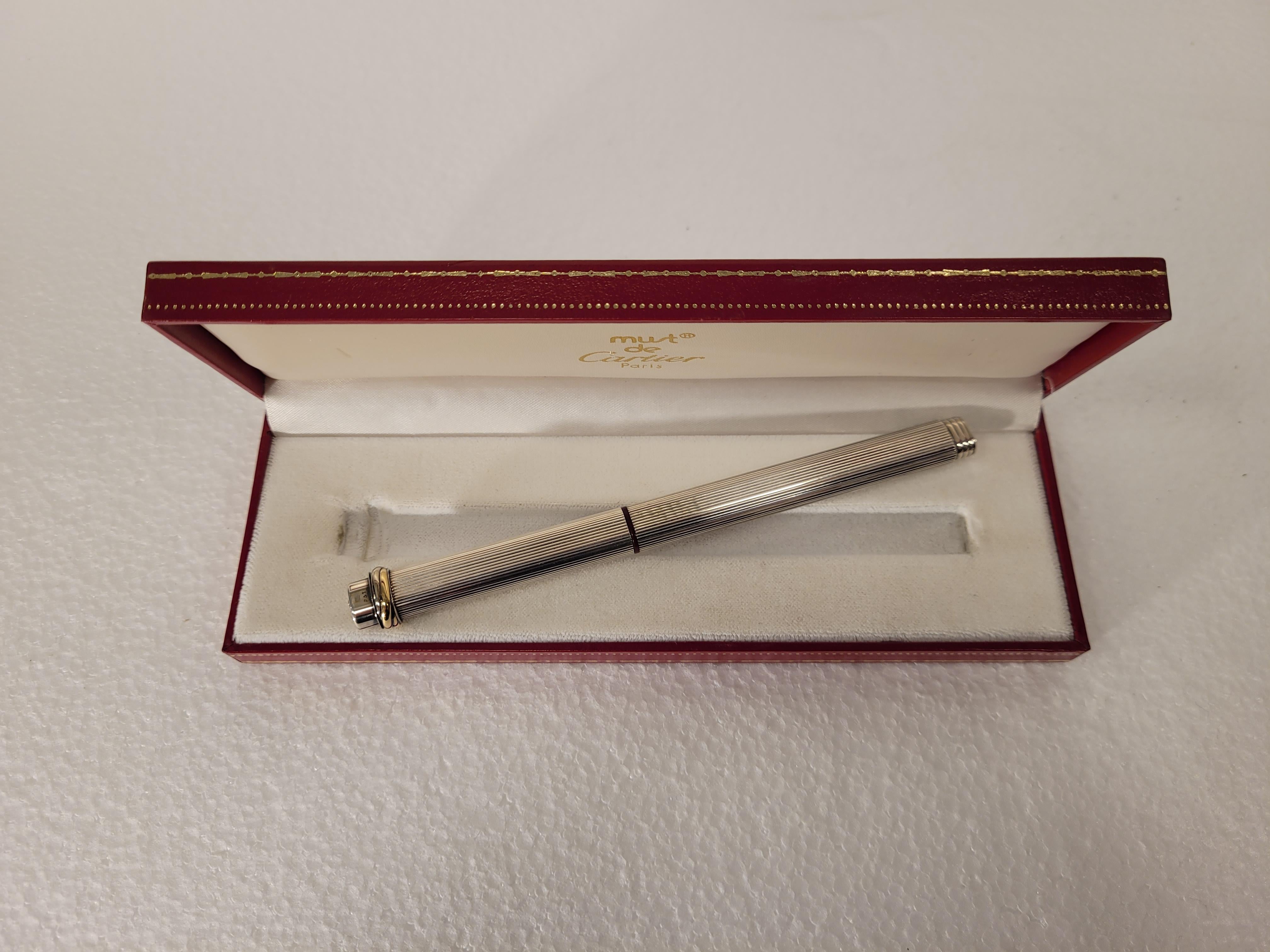 Le Must Vendome Trinity fountain Silver pen, Cartier, 90’s – France For Sale 4