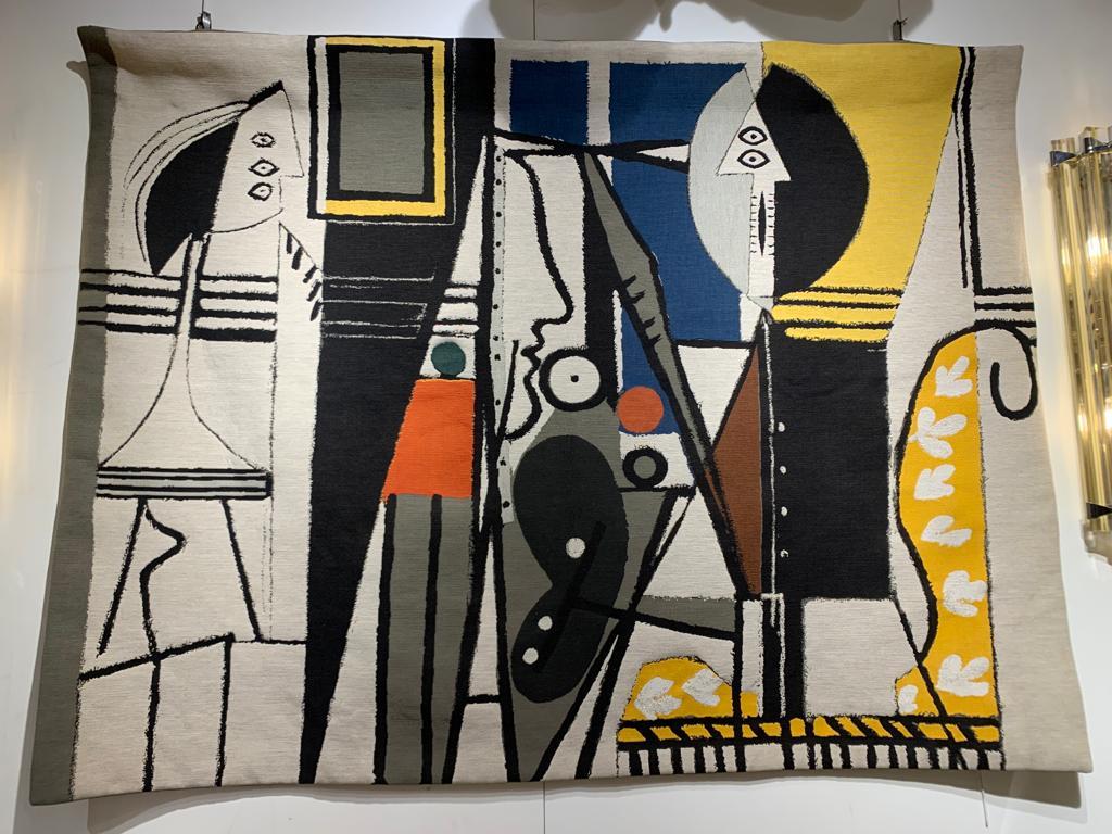 Jacquard fabric tapestry reproducing the artwork 'Le peintre et son modele' painted by Pablo Picasso in 1928. 
Having a Bolduc on the back.
Ready to be hung on the wall.

Picasso Succession 2010; woven by two of the best workers in France respecting