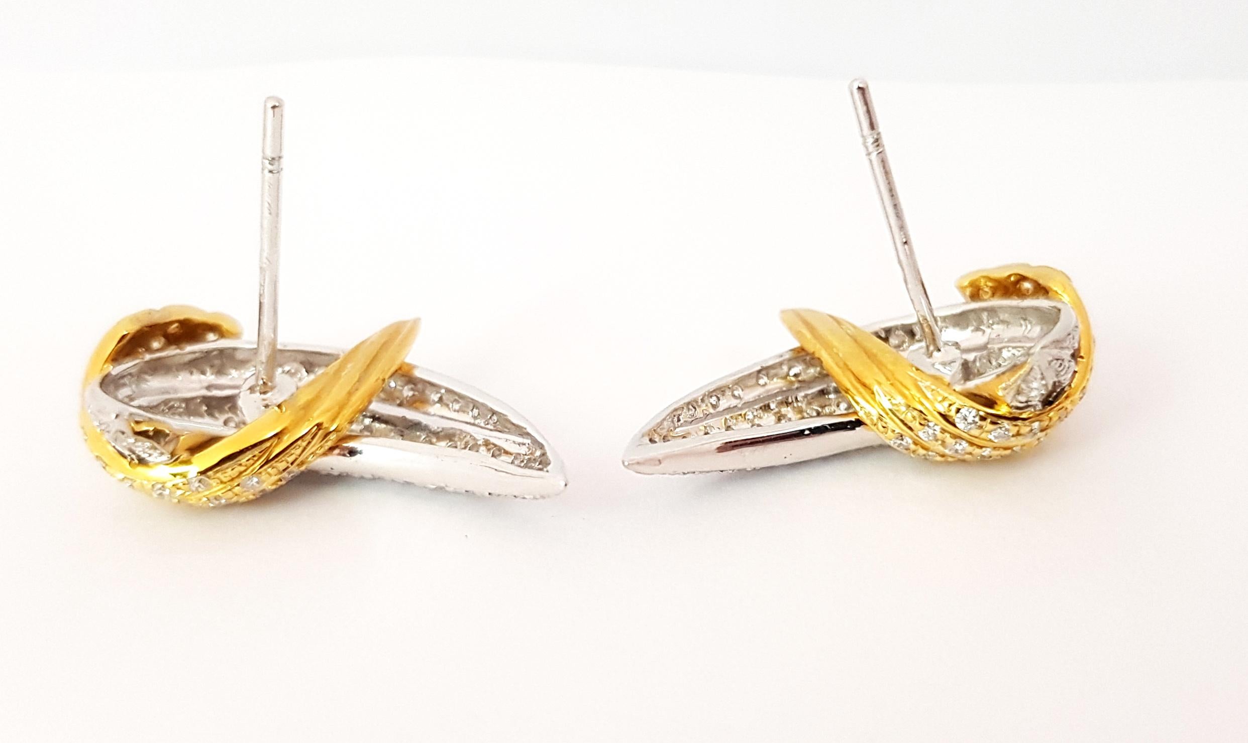Le Phoenix Diamond Earrings Set in 18K Gold Settings For Sale 3