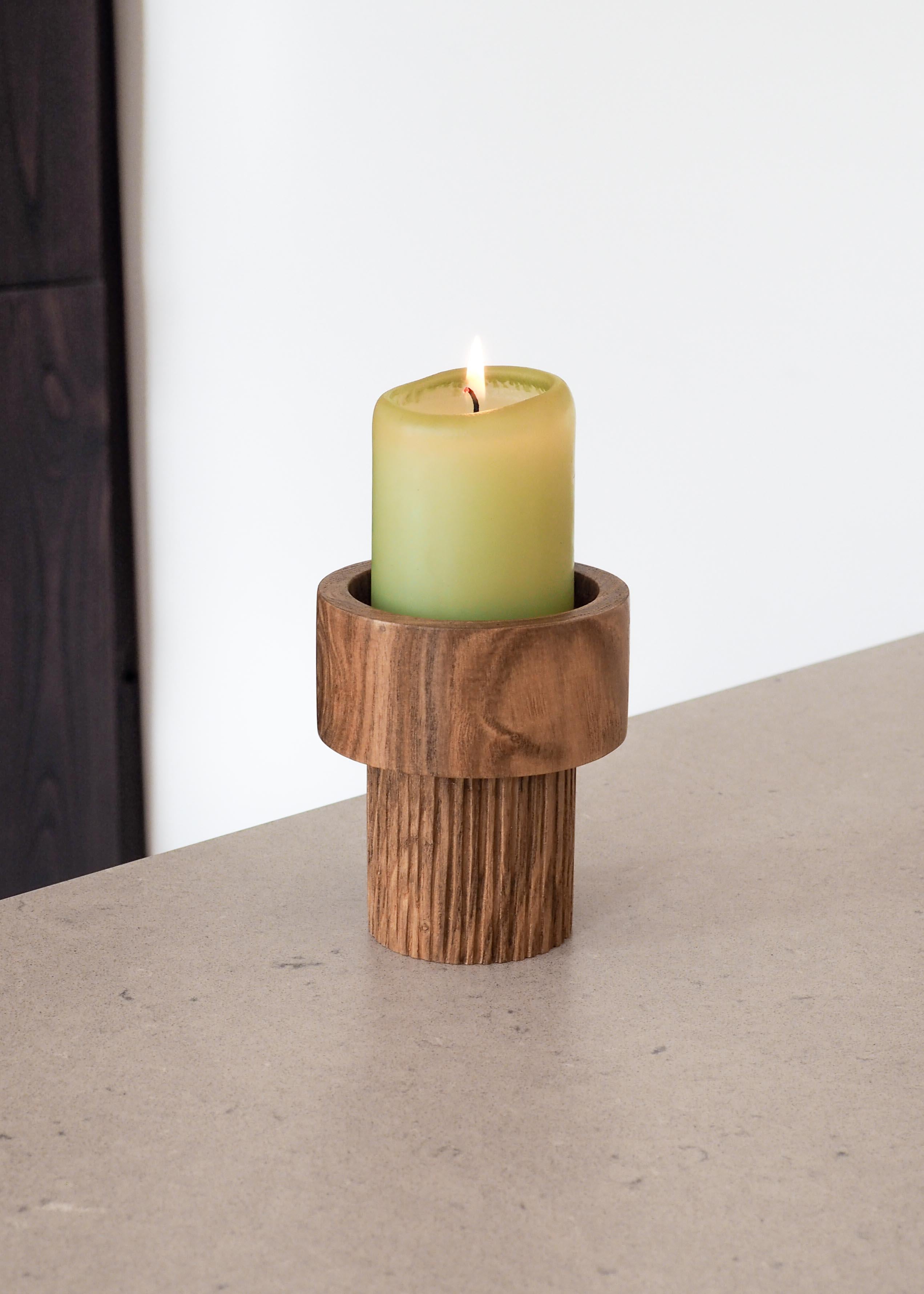 Minimalist LE RAYÉ candlestick, oak wood, handmade in France, OROS Editiion For Sale