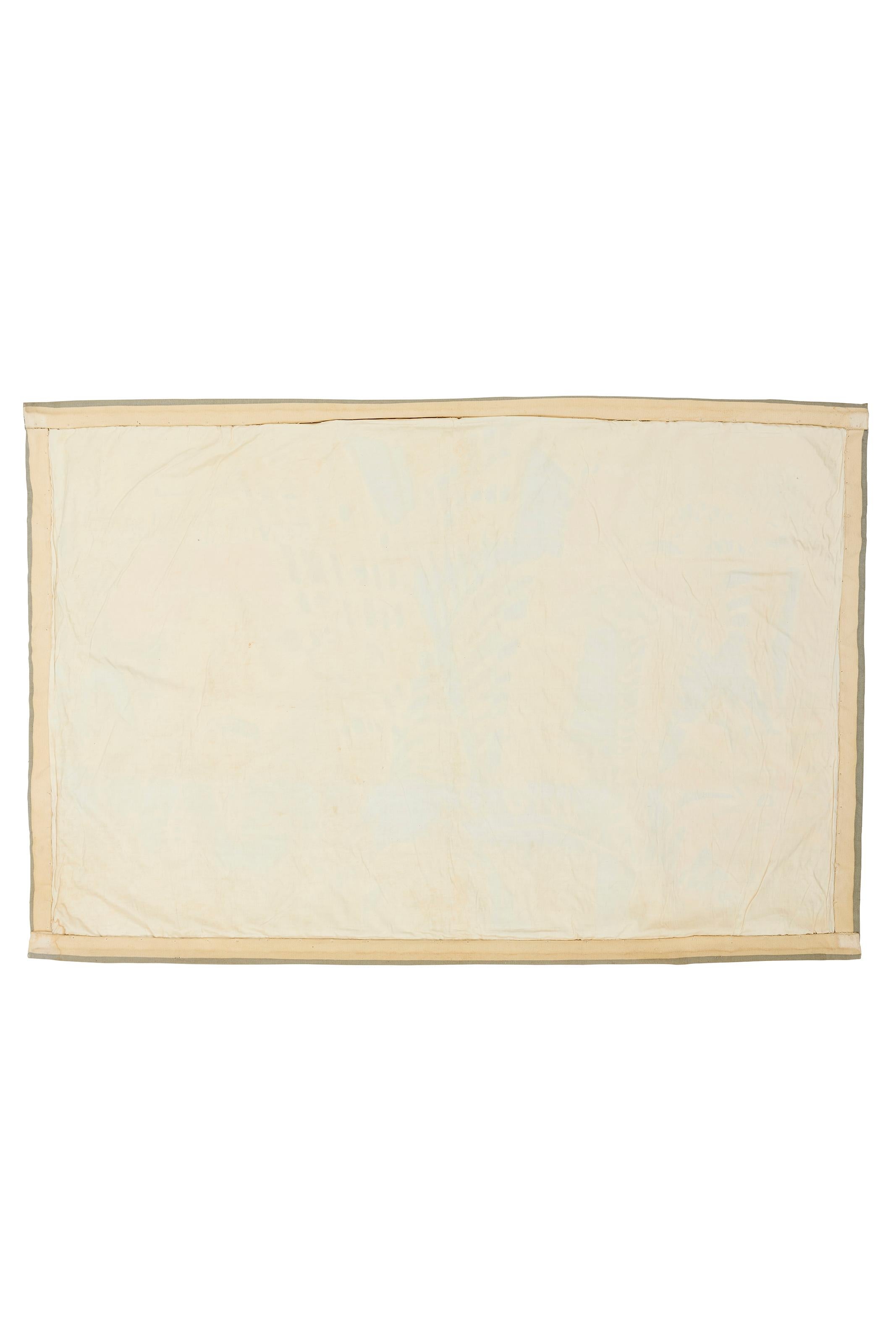 Le Remailleur de Filet - Wandteppich aus der Jahrhundertmitte von Robert Debiève, Frankreich, 1950er Jahre im Zustand „Gut“ im Angebot in Göteborg, SE