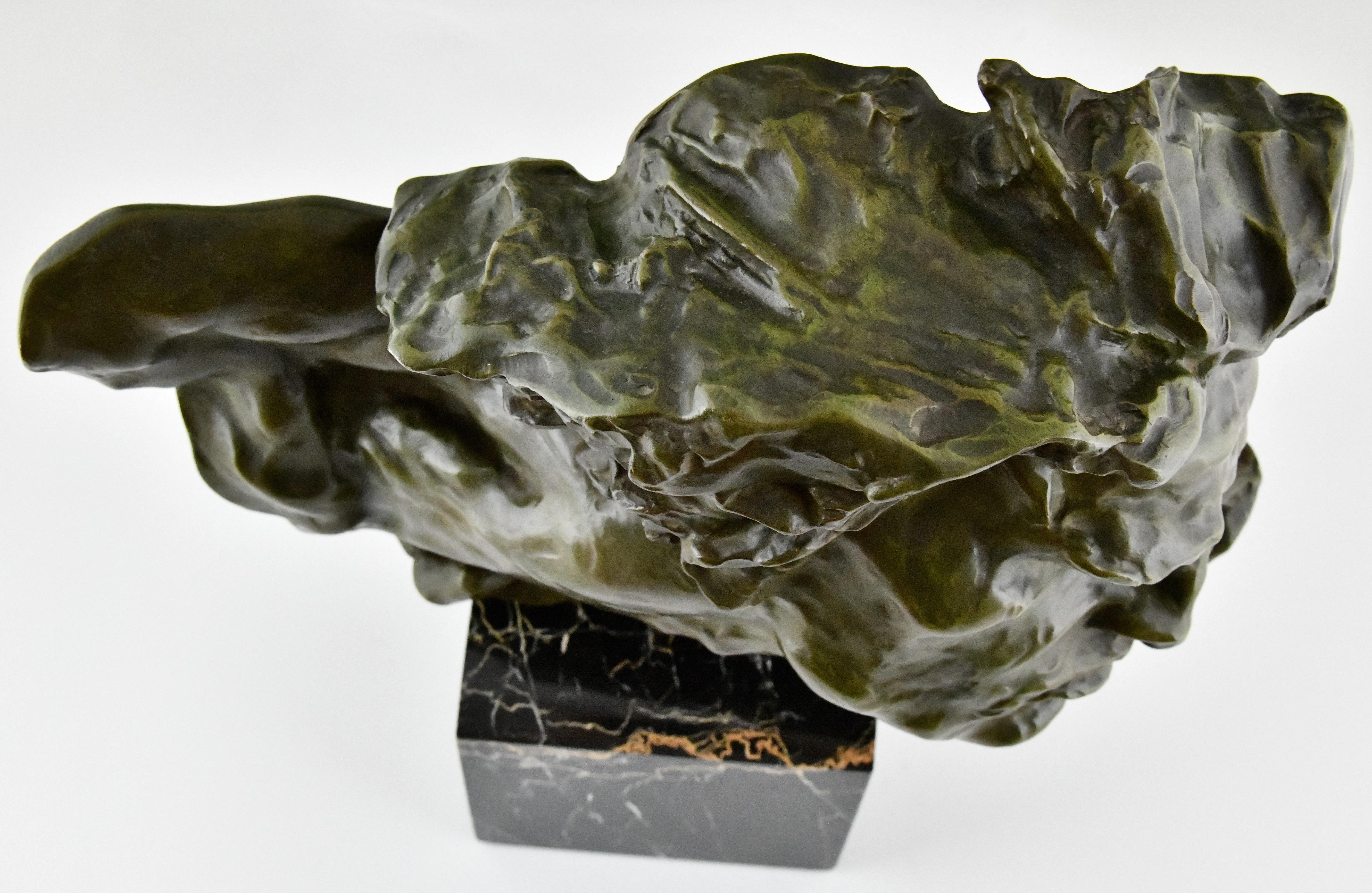 Le Rhône Sculpture en bronze Art Déco d'un homme signée par André César Vermare 3