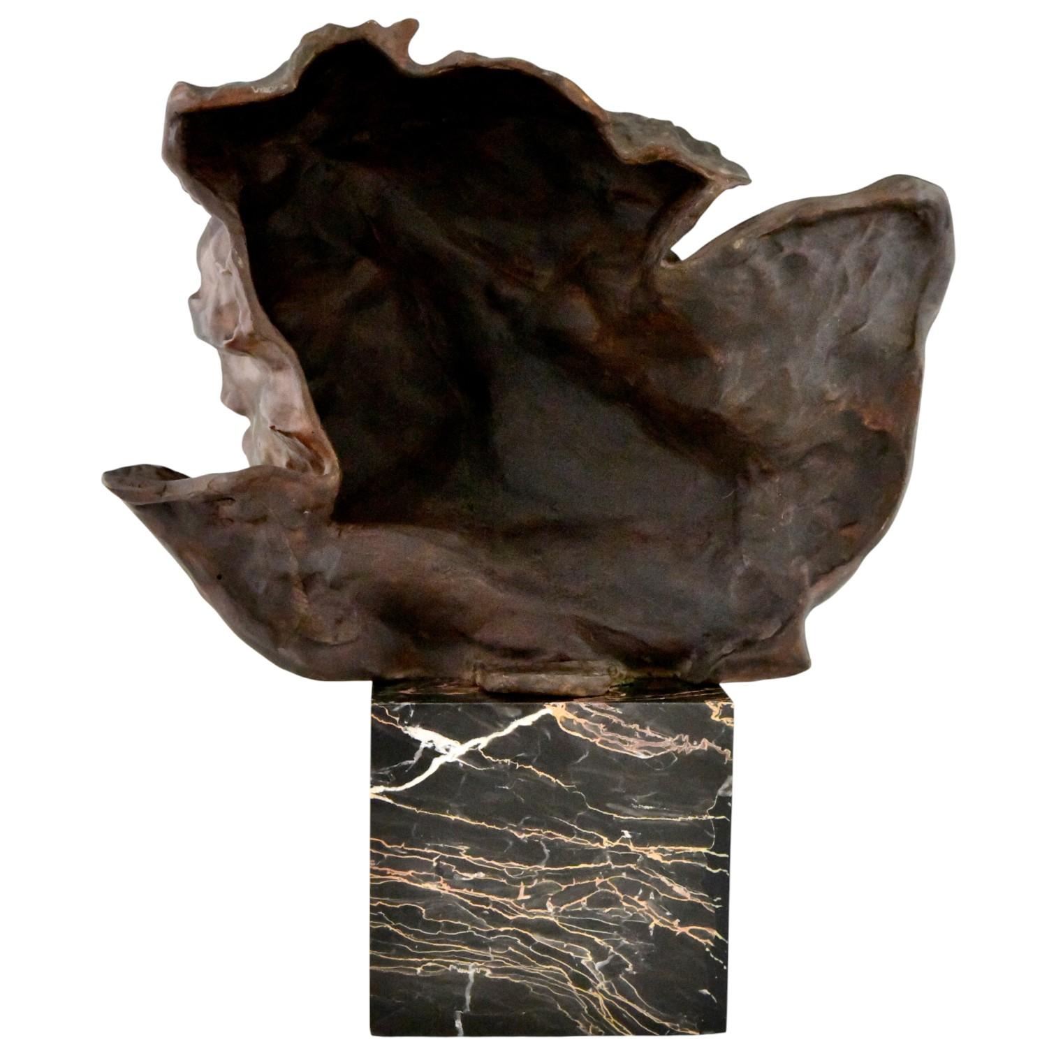 LE RHONE Escultura Art Decó de bronce de un hombre firmada por André César Vermare principios del siglo XX en venta
